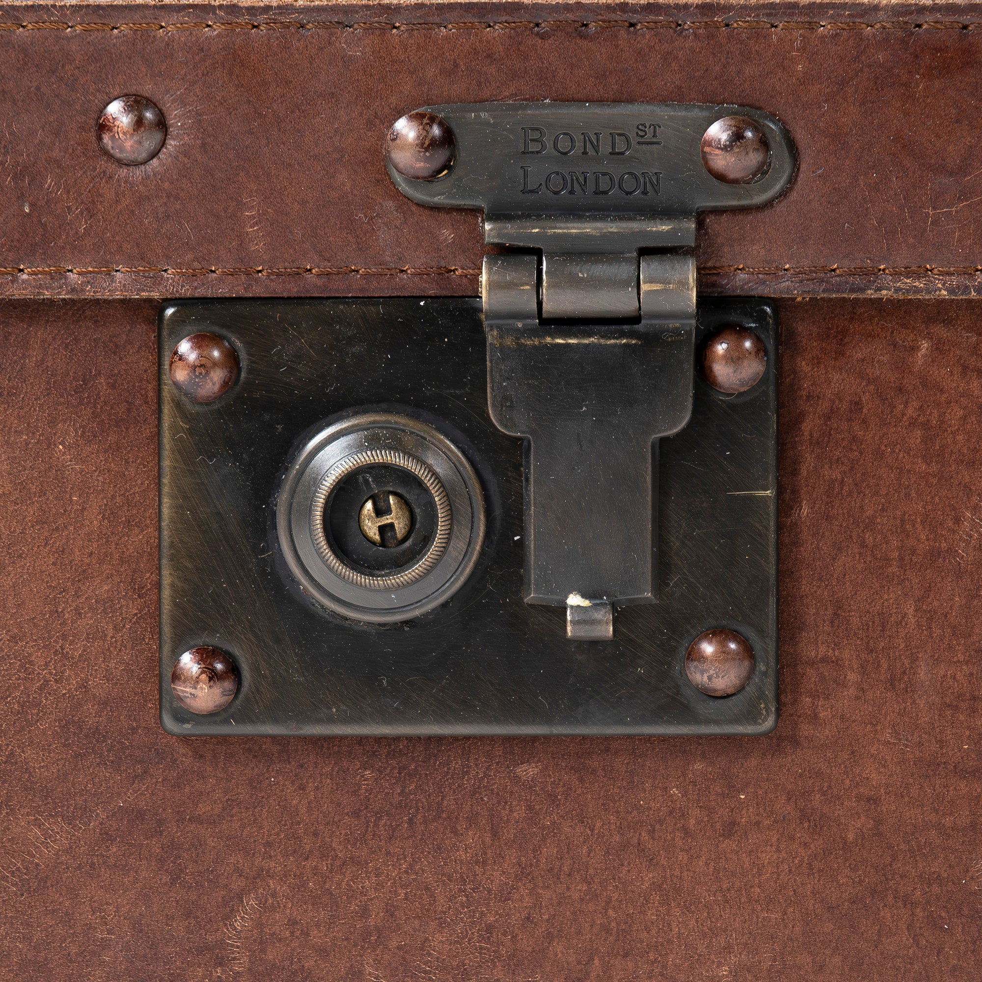 センターテーブル ハロ HALO WATSON MEDIUM TRUNK トランクテーブル レザー 専用スタンド付 ヴィンテージ風 アンティーク アスプルンド