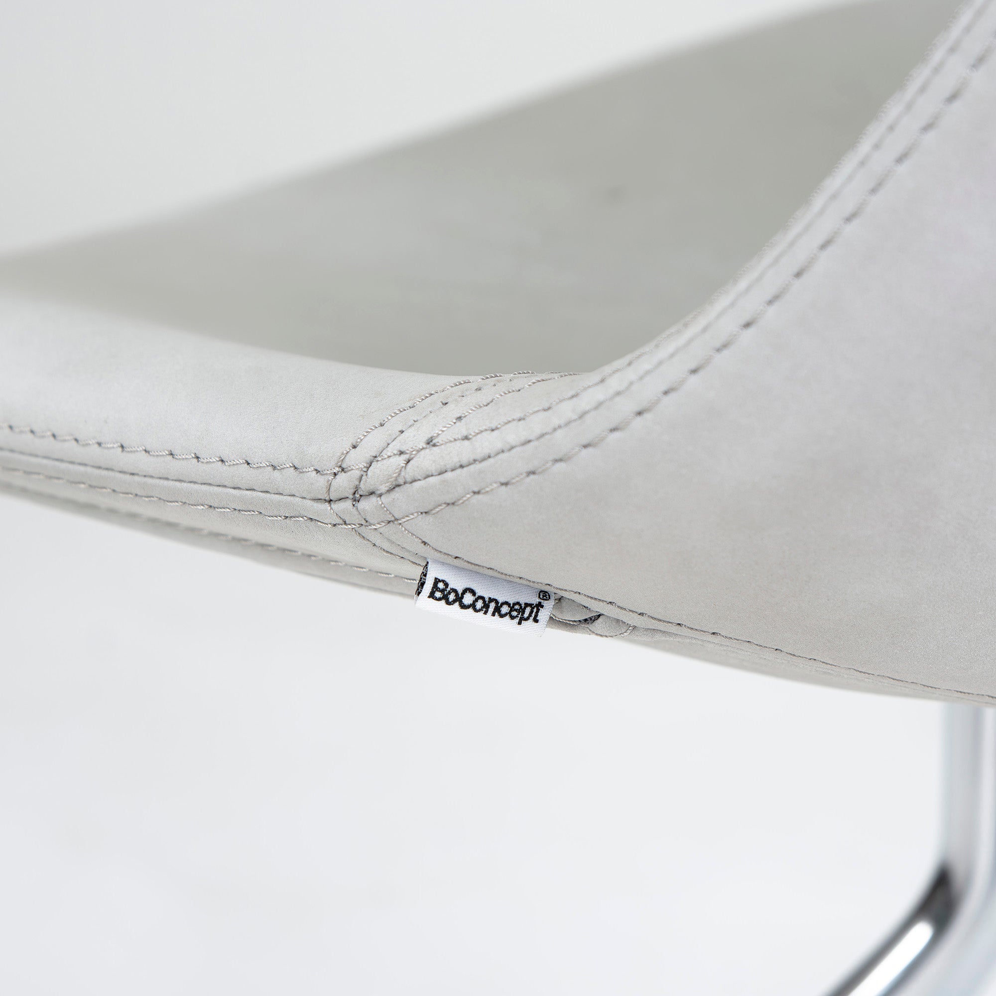 ダイニングチェア ボーコンセプト BoConcept Ottawa オタワ レザー 本革 有機的フォルム 北欧モダン ミッドセンチュリー デザイナーズ