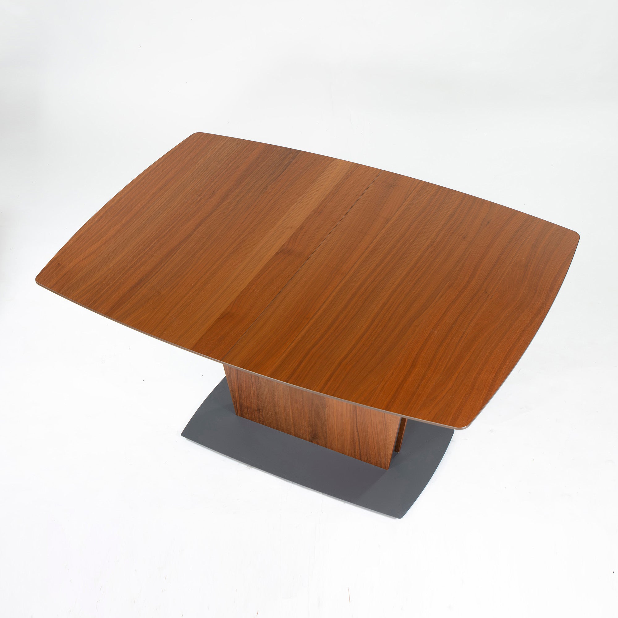 ダイニングテーブル ボーコンセプト BoConcept Milanoノ エクステンションダイニングテーブル ウォールナット 北欧モダン 伸長式 ミニマル