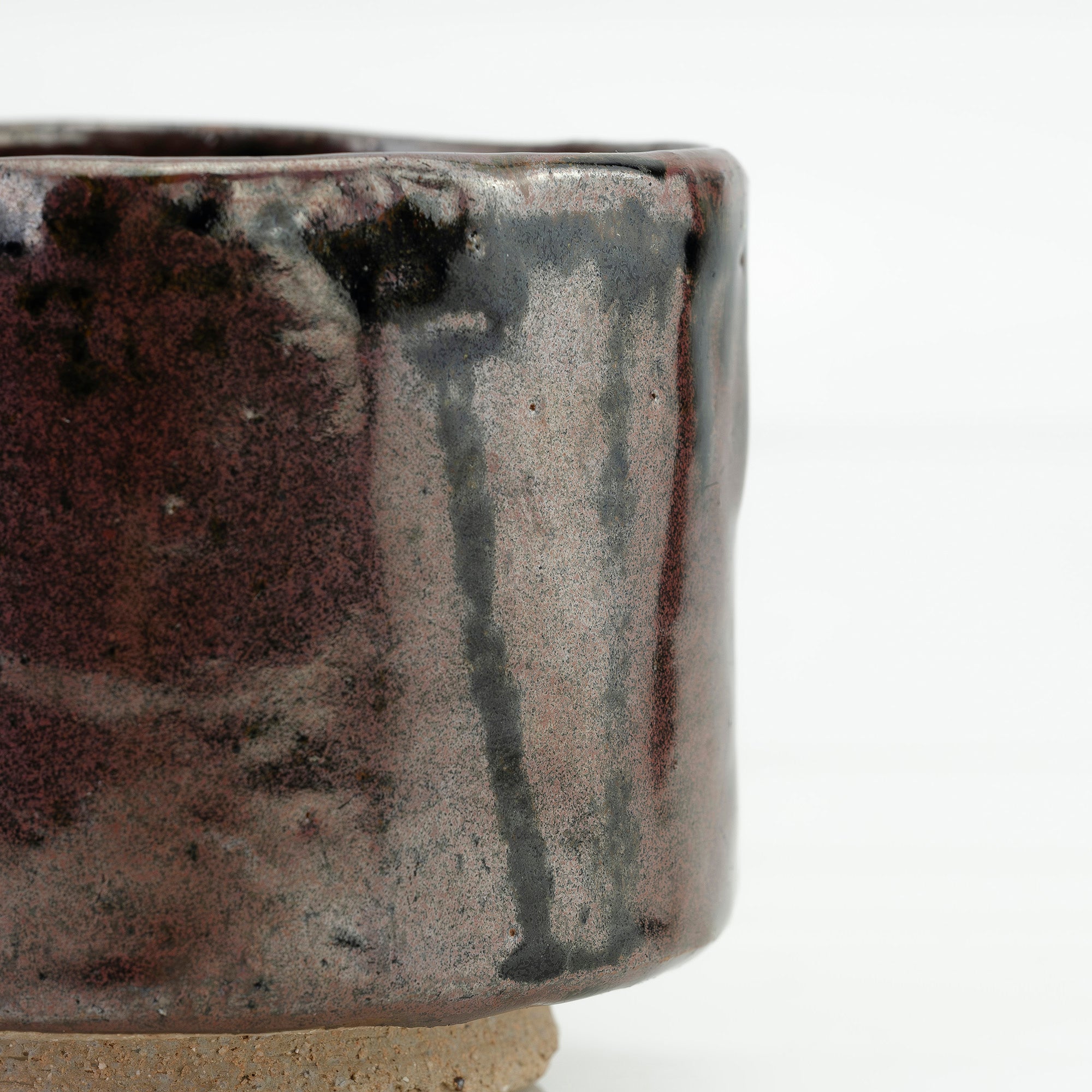 唐津焼 黒釉 茶碗 筒茶碗 飴釉 景色茶碗 三つ丸印あり 抹茶碗 茶道具