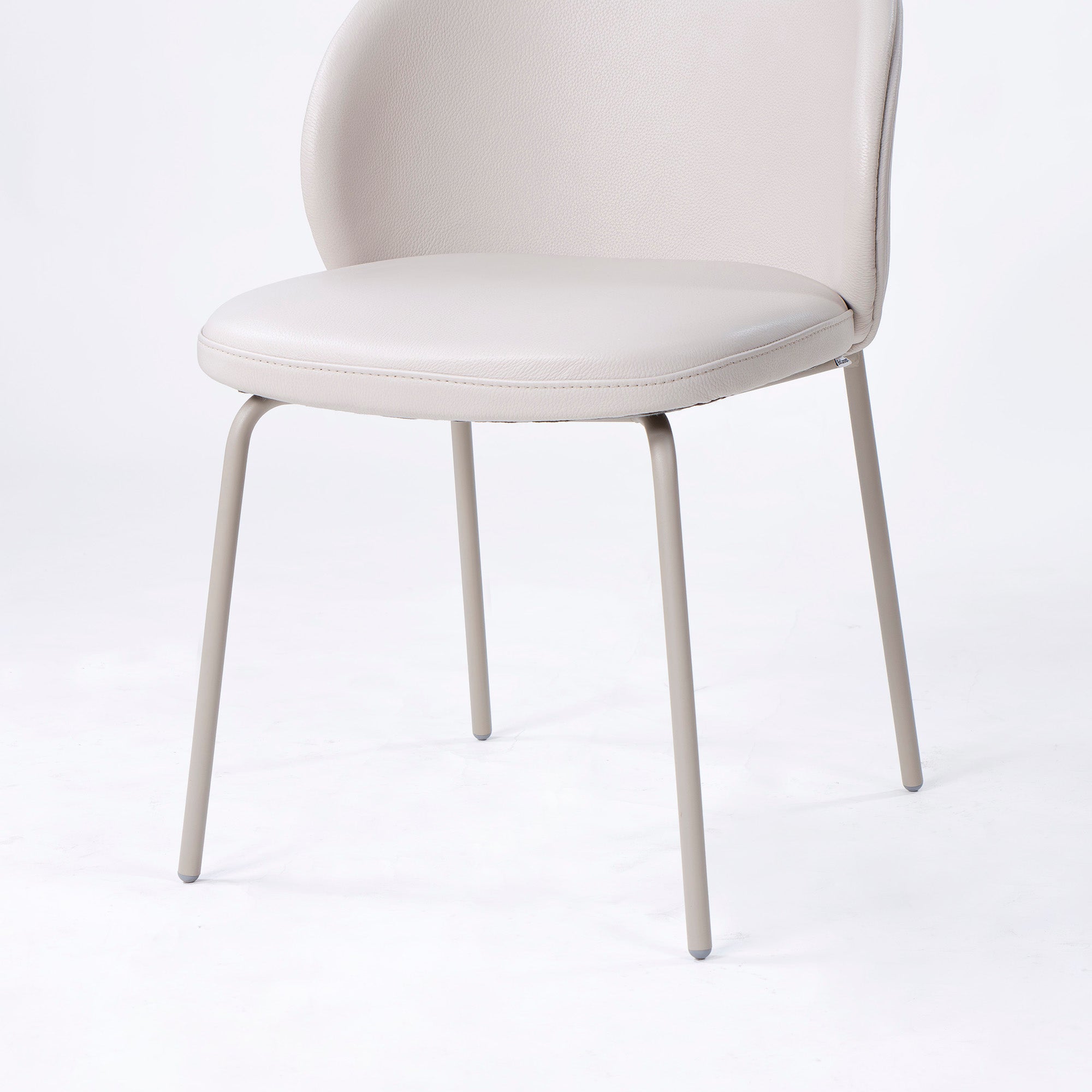 BoConcept Princeton ダイニングチェア(1) レザー ライトベージュ系 マットアッシュグレー メタル脚