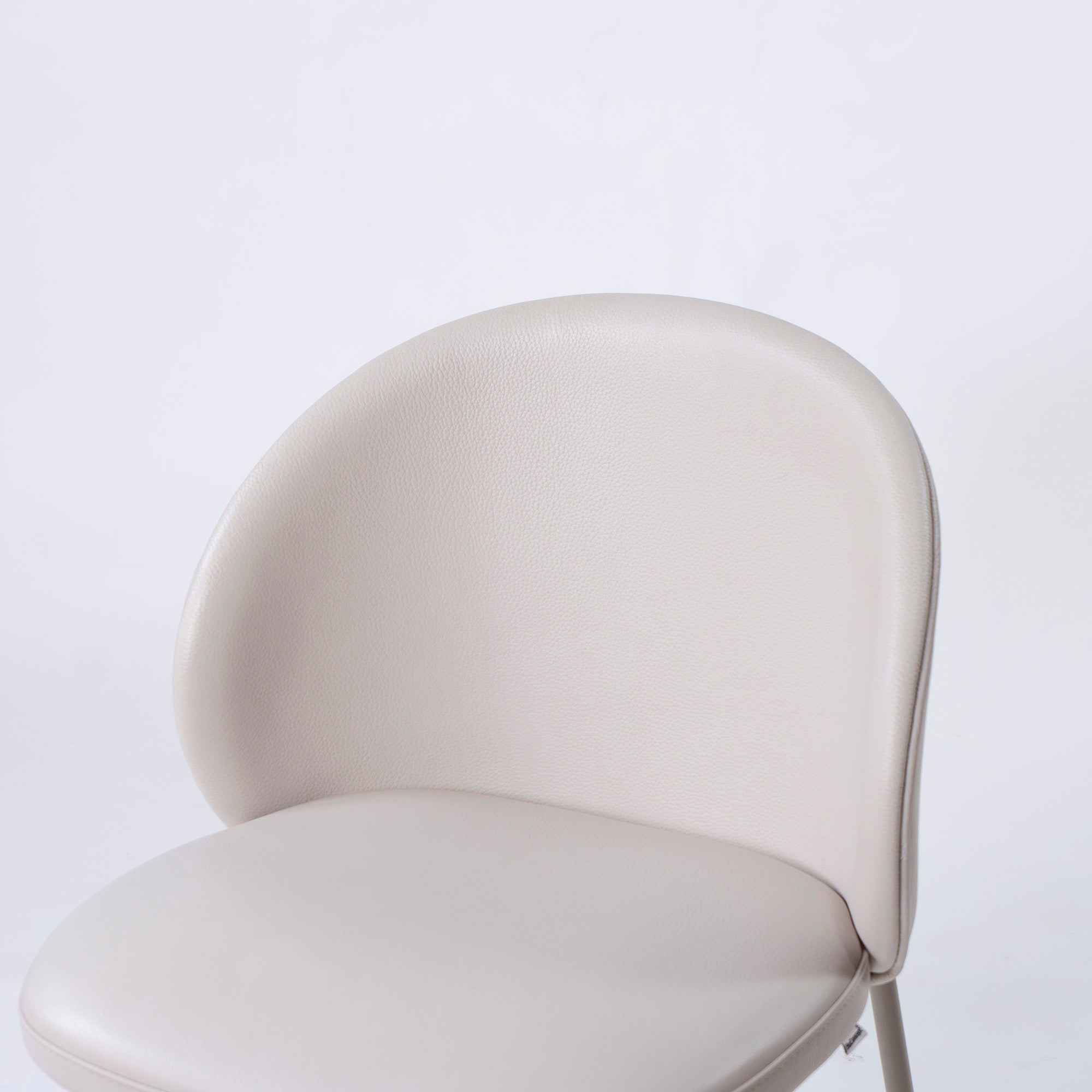 BoConcept Princeton ダイニングチェア(3) レザー ライトベージュ系 マットアッシュグレー メタル脚