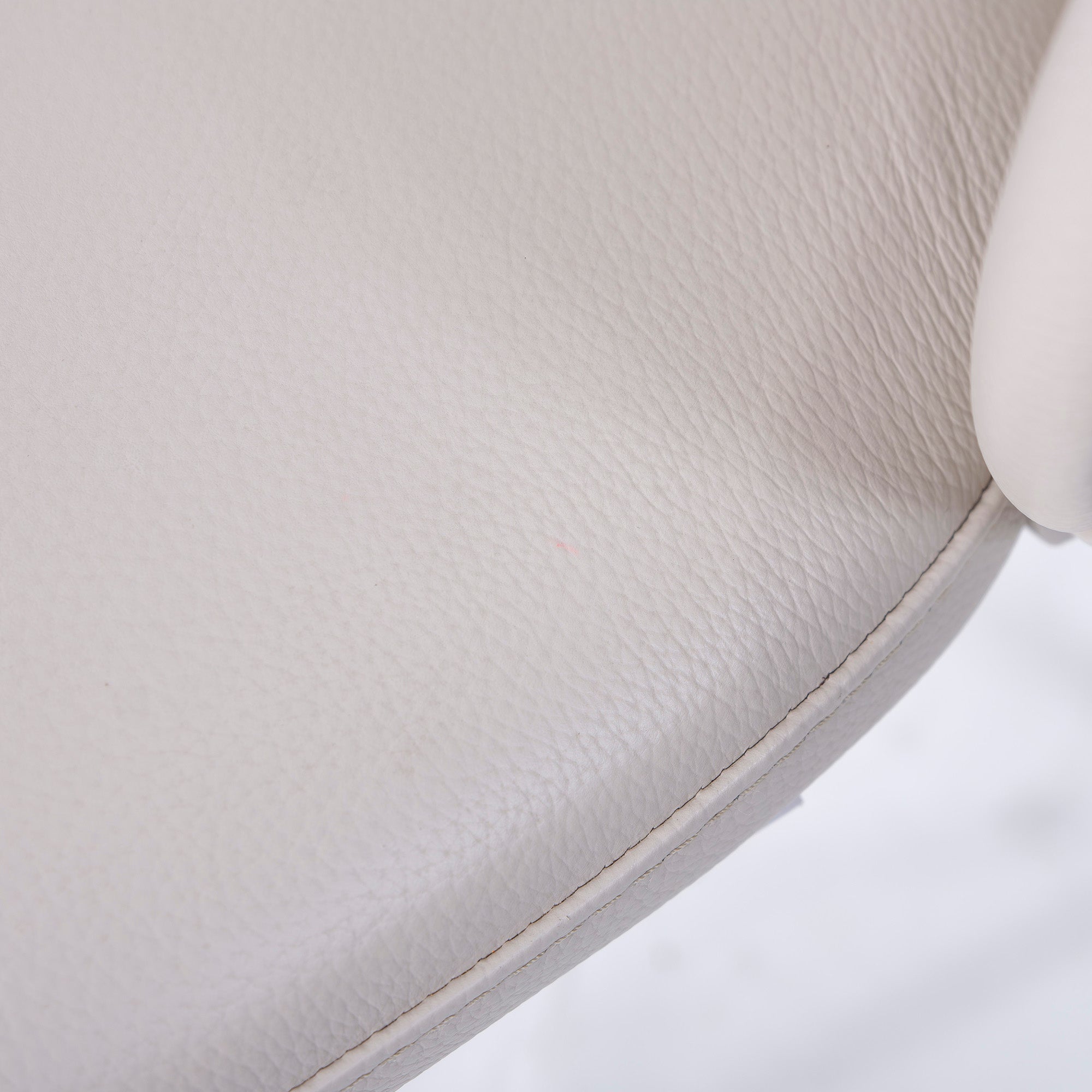 BoConcept Princeton ダイニングチェア(5) レザー ライトベージュ系 マットアッシュグレー メタル脚