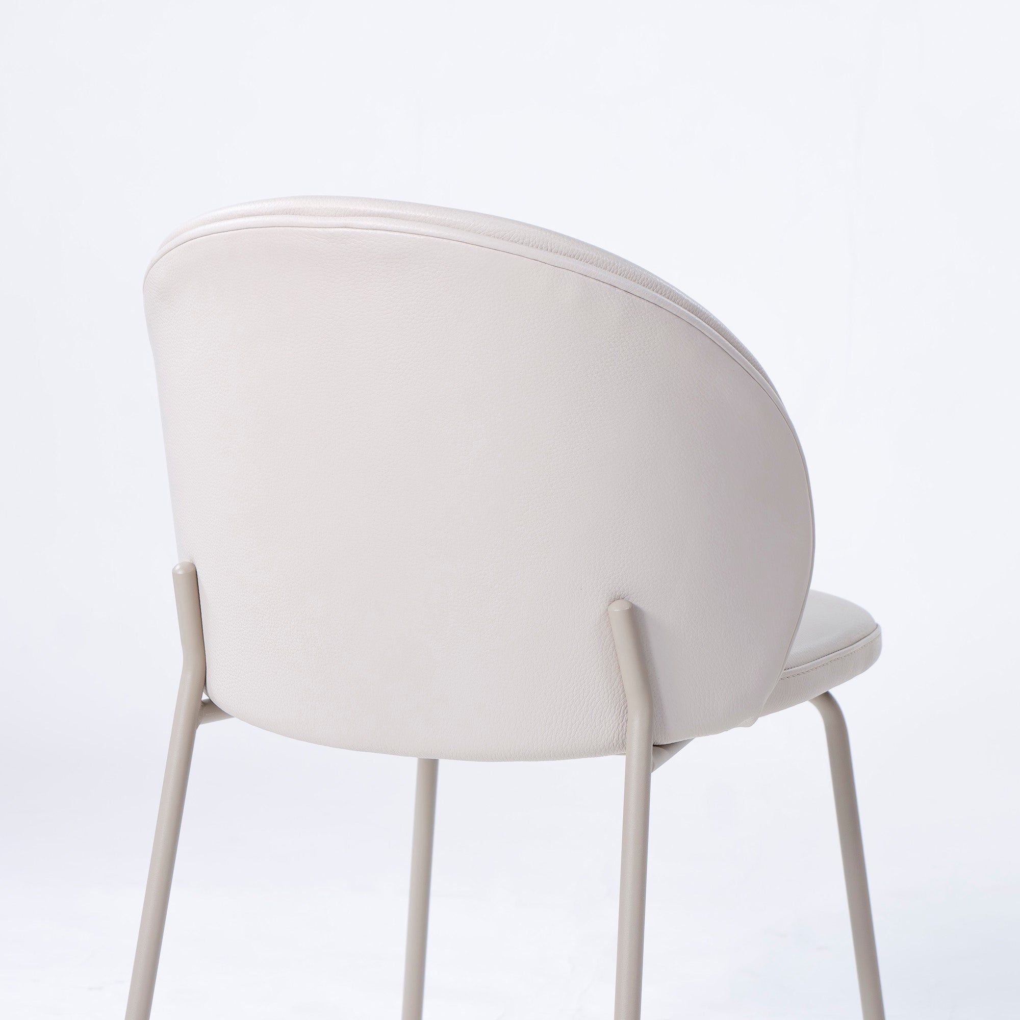 BoConcept Princeton ダイニングチェア(6) レザー ライトベージュ系 マットアッシュグレー メタル脚