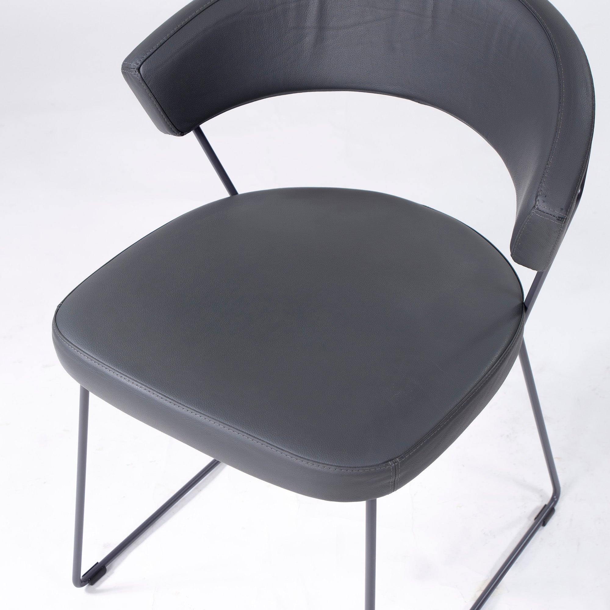Calligaris Connubia NEW YORK CB1022 ダイニングチェア(1) 本革 レザー グレー