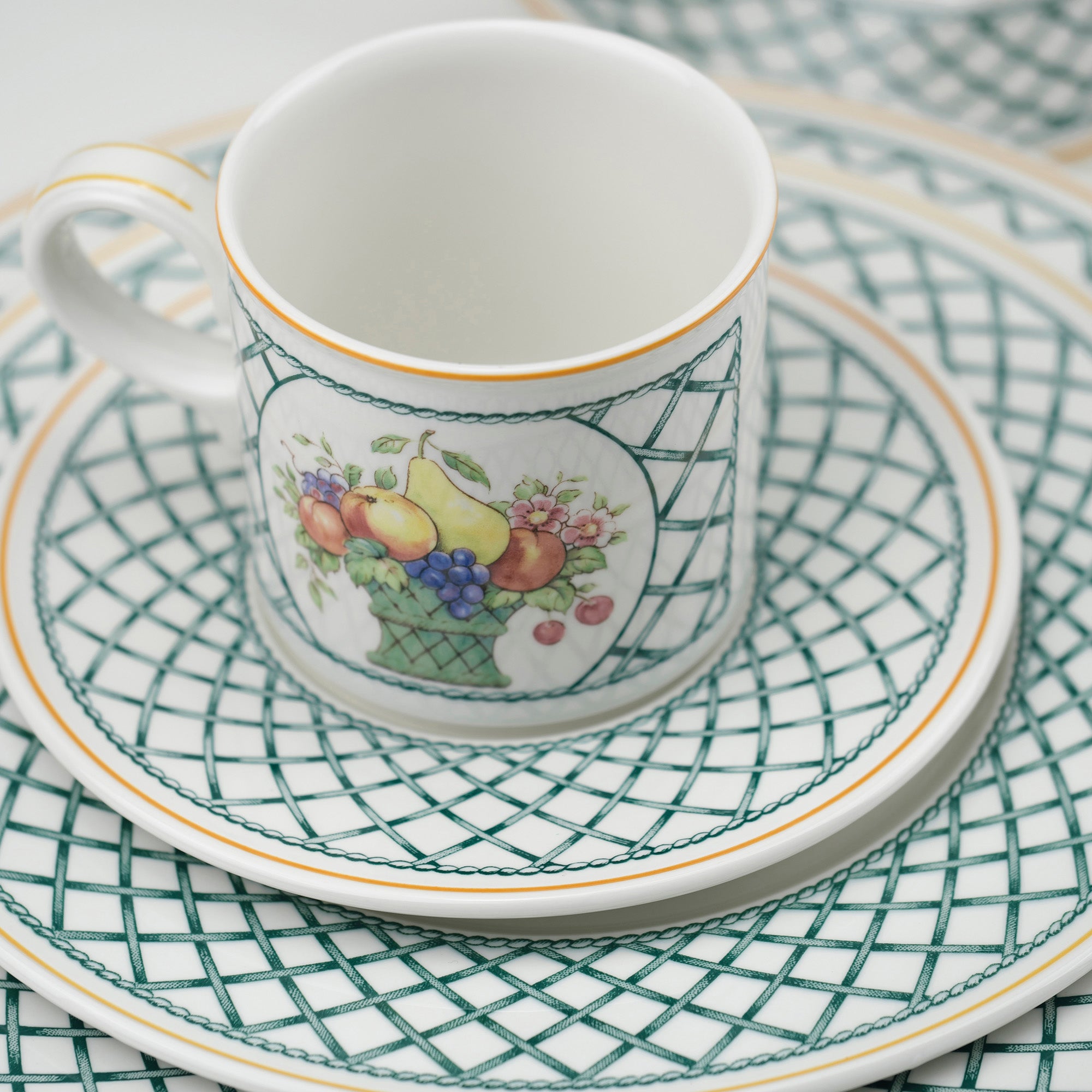 (ビレロイ&ボッホ Villeroy & Boch バスケット カップ&ソーサー・ボウル・プレート2枚セット(3)