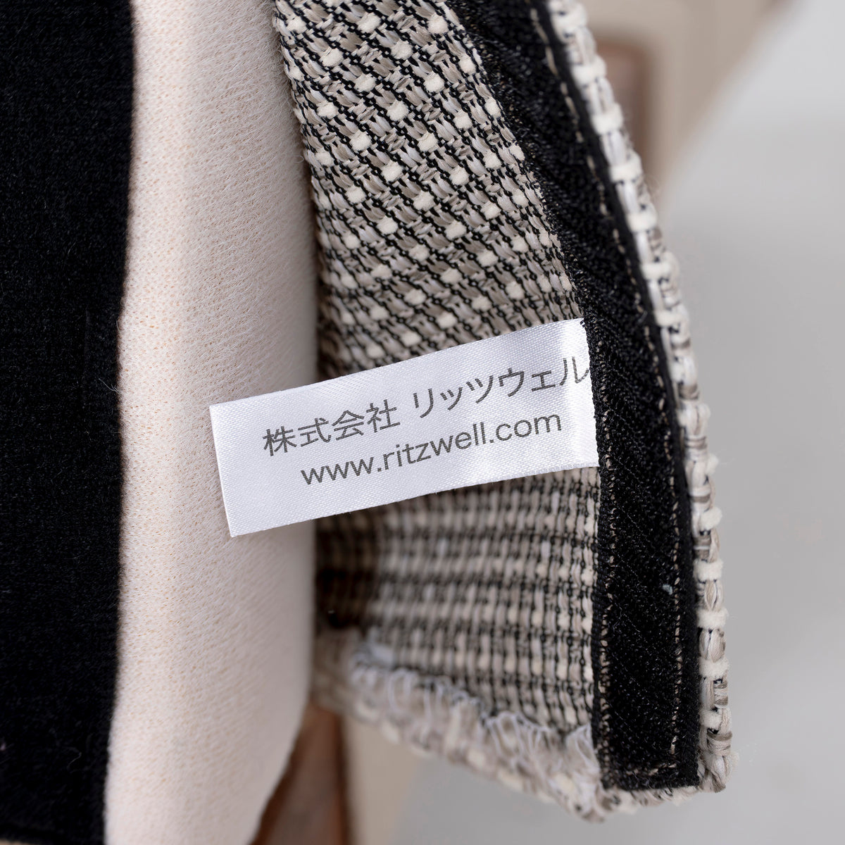 Ritzwell KLINT ダイニングチェア ウォールナット材 オイル仕上げ(4)
