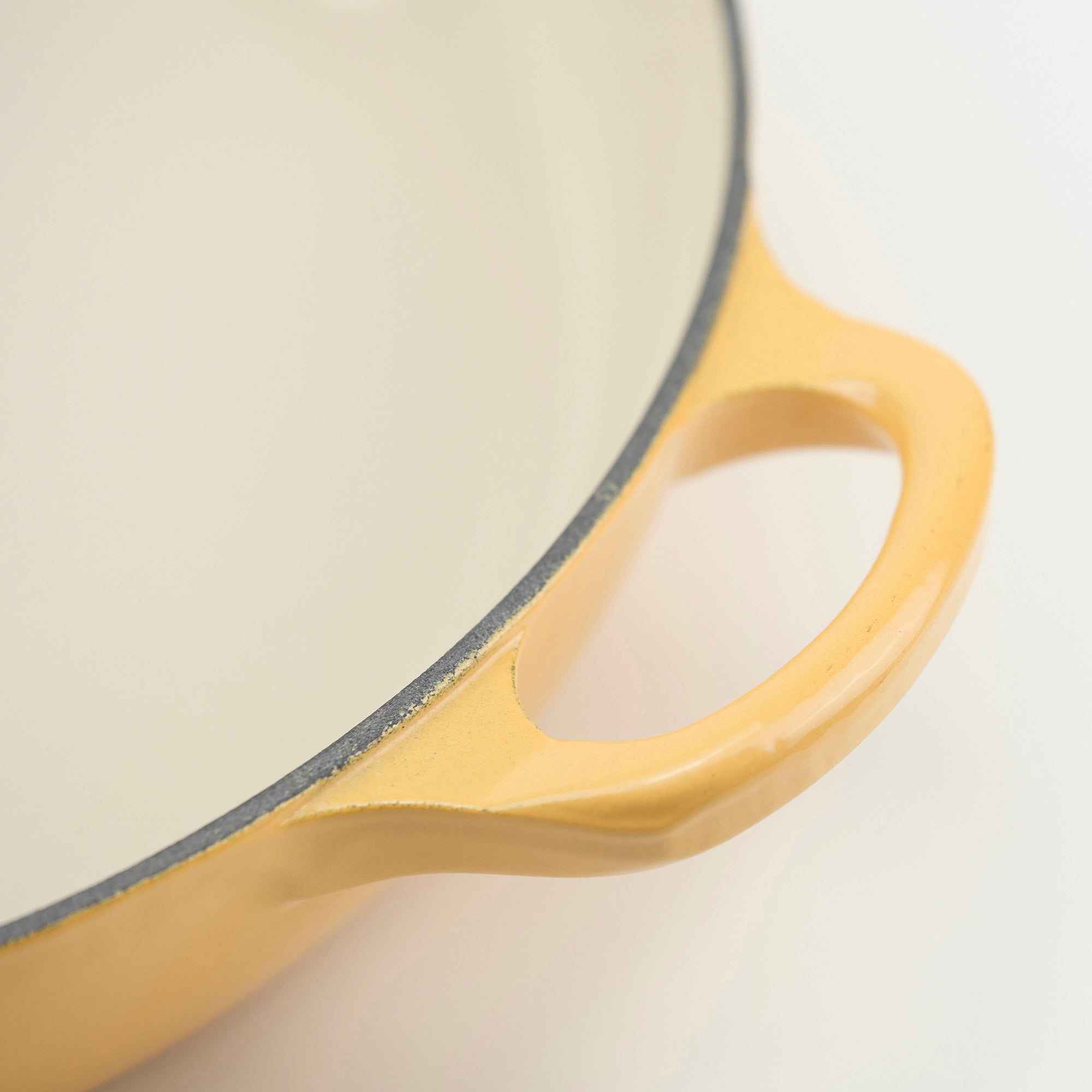 Le Creuset buffet casserole, 26cm, discontinued color, saffron yellow