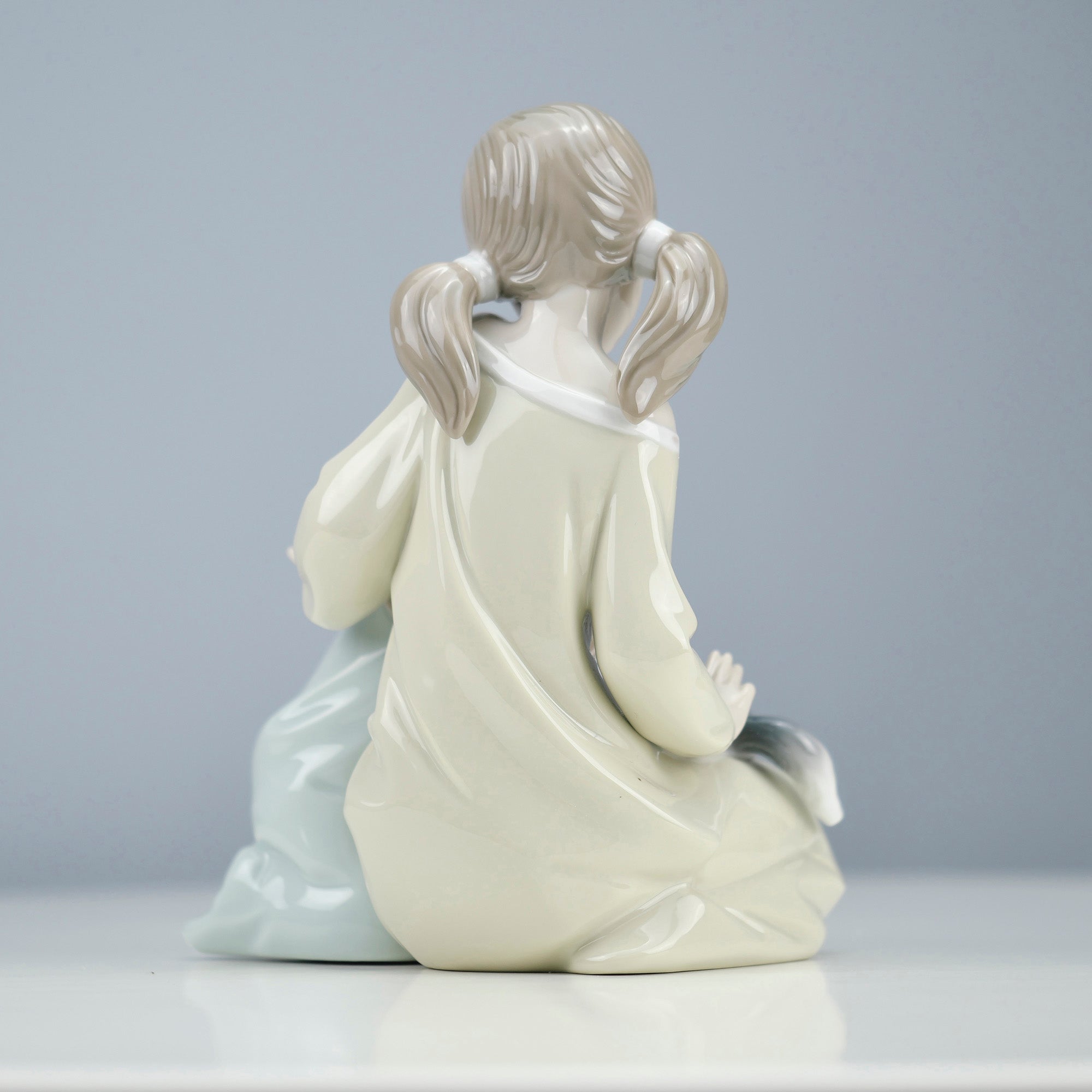 Lladro "LITTELE SISTER" Vintage Figurine