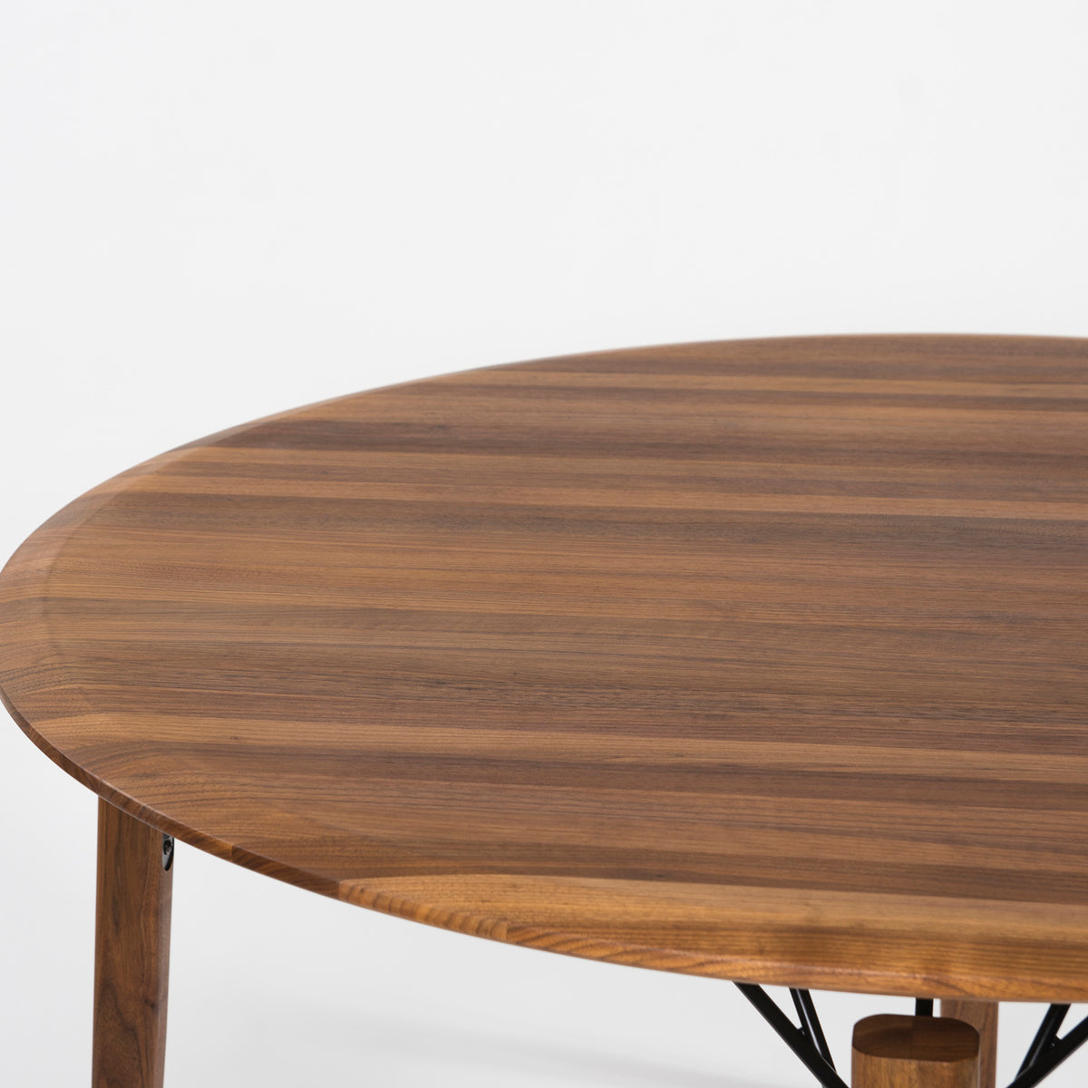 ◆美品◆ROLF BENZ/ロルフベンツ 964ラウンドダイニングテーブル アメリカンウォールナット 無垢材 オイル仕上げ デザイナーズ家具