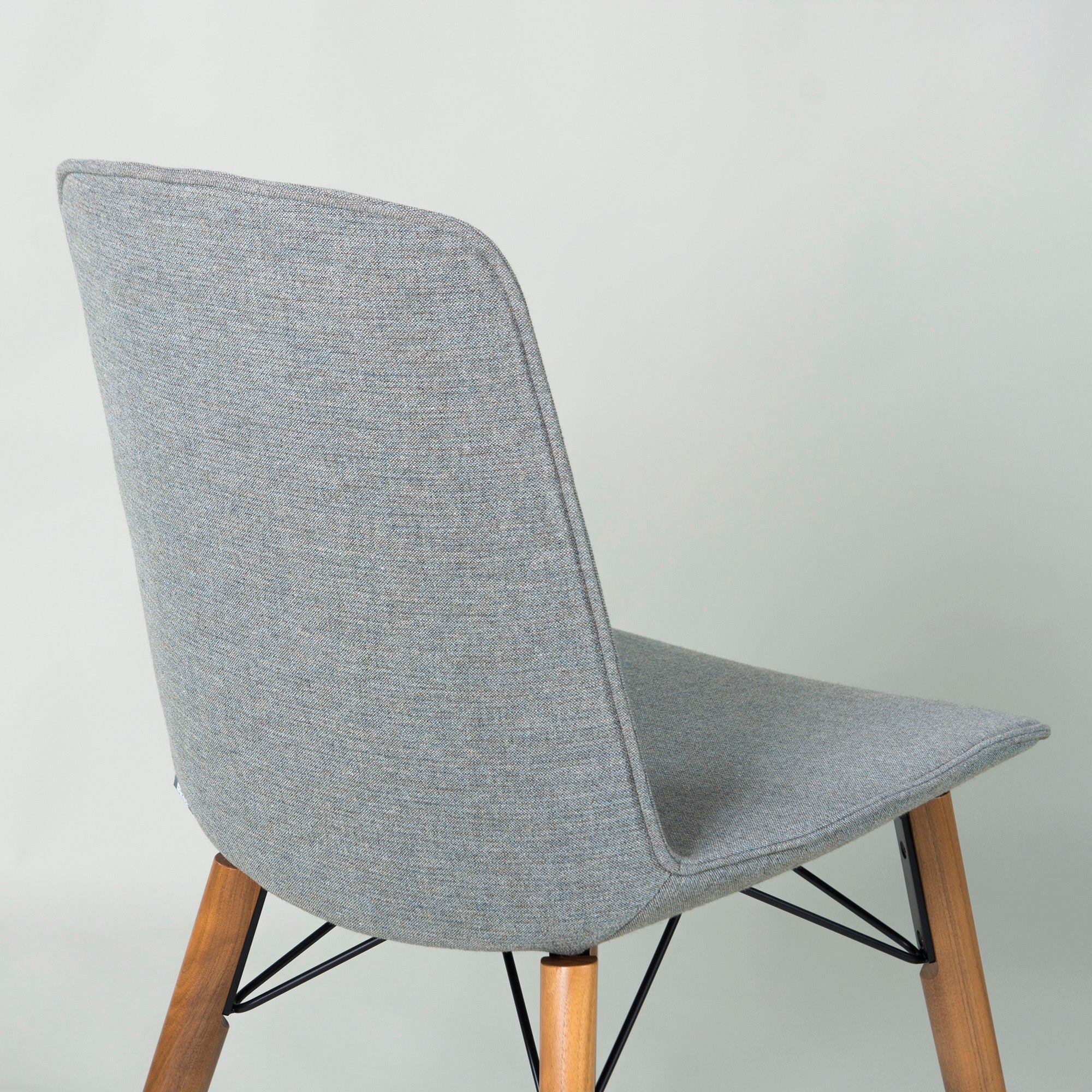◆美品◆ROLF BENZ/ロルフベンツ 616 ダイニングチェア(1) アメリカンウォールナット材 グリーングレー 無垢材 オイル仕上げ モダン