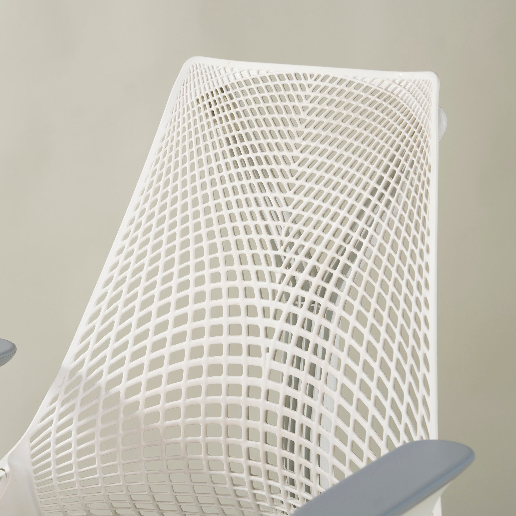 Herman Miller Sail Chair, White, Adjustable Arm, Old Model, Desk Chair, OA Chair, Remote