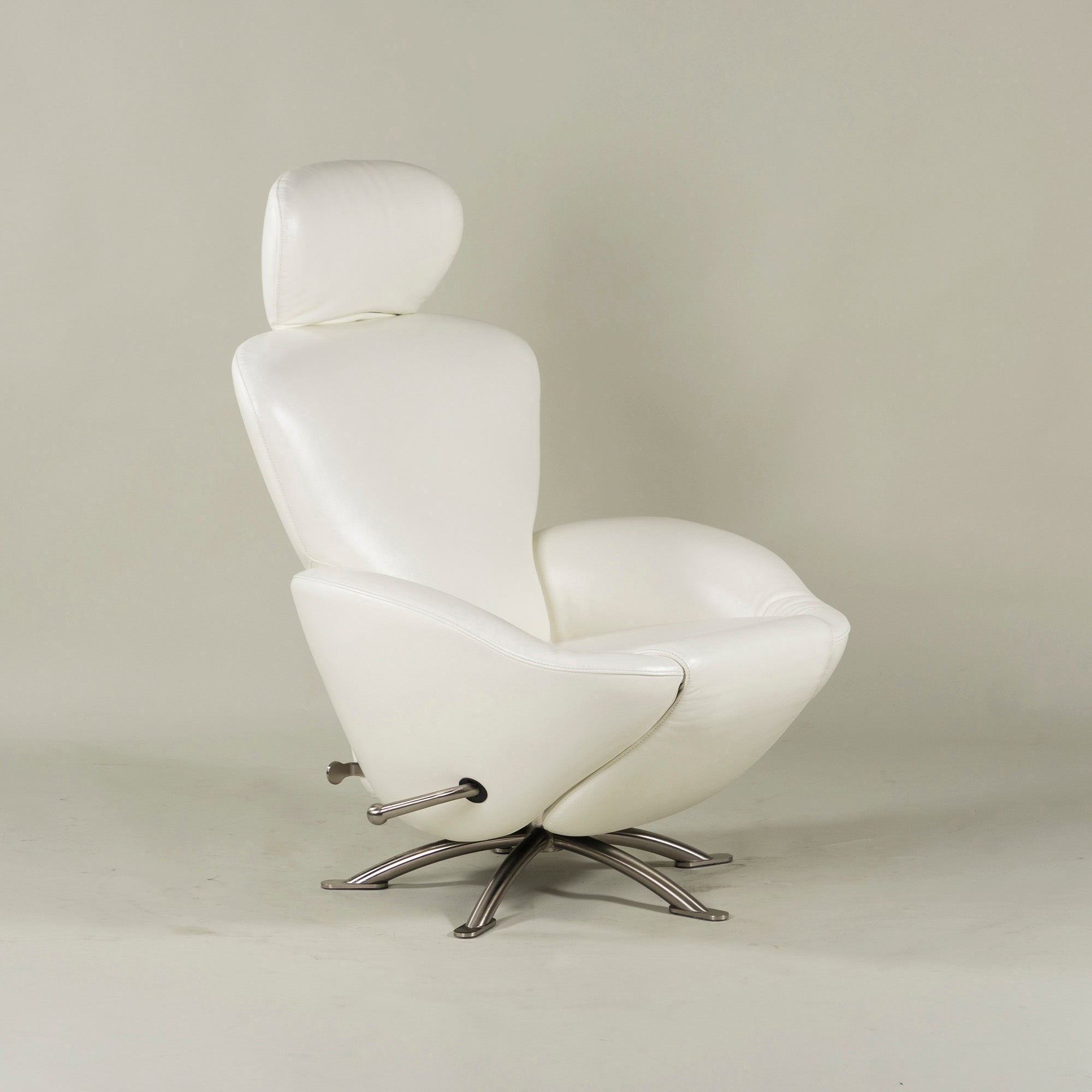 Cassina K10 DODO chaise longue leather reclining lounge chair one-seater sofa modern Toshiyuki Kita