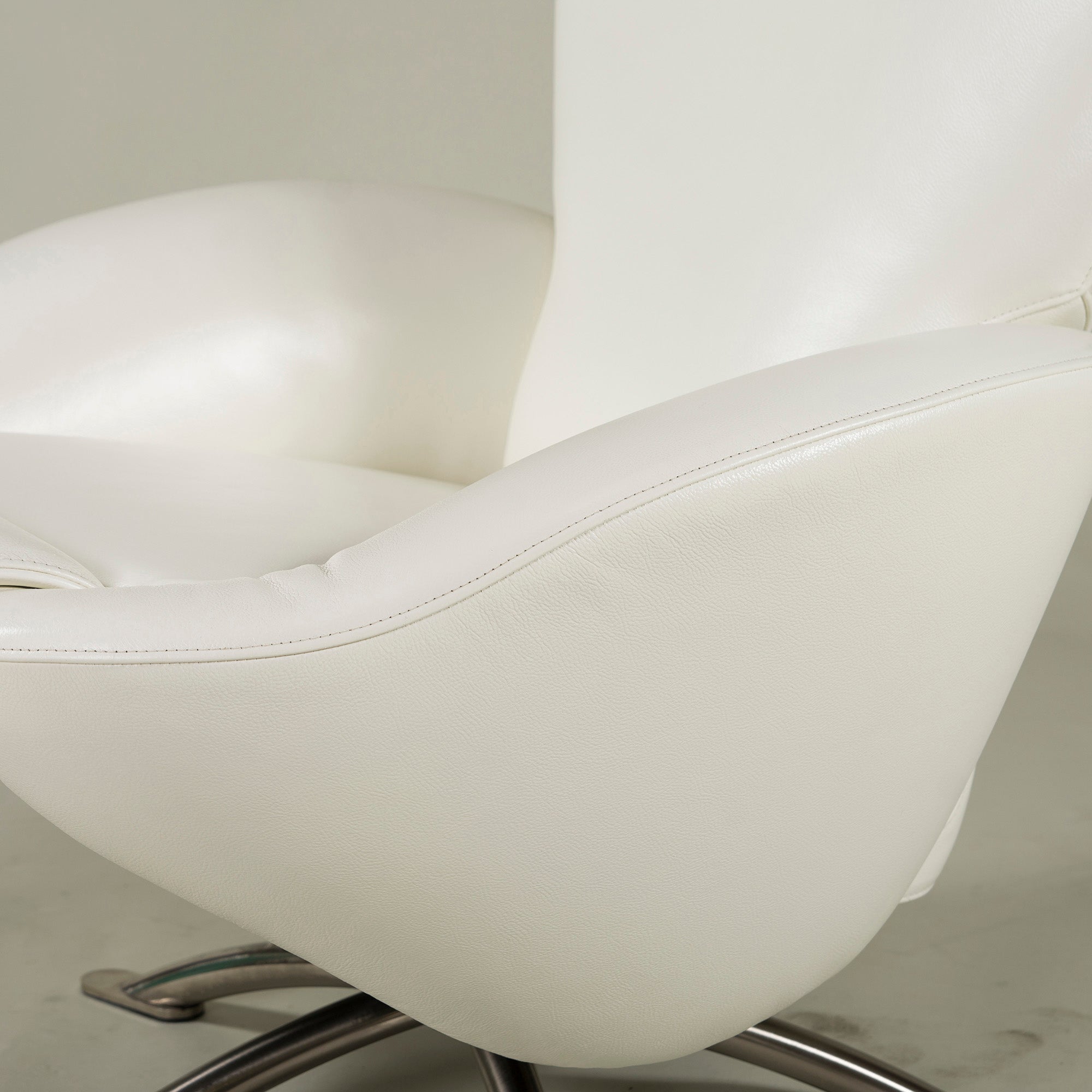 Cassina K10 DODO chaise longue leather reclining lounge chair one-seater sofa modern Toshiyuki Kita
