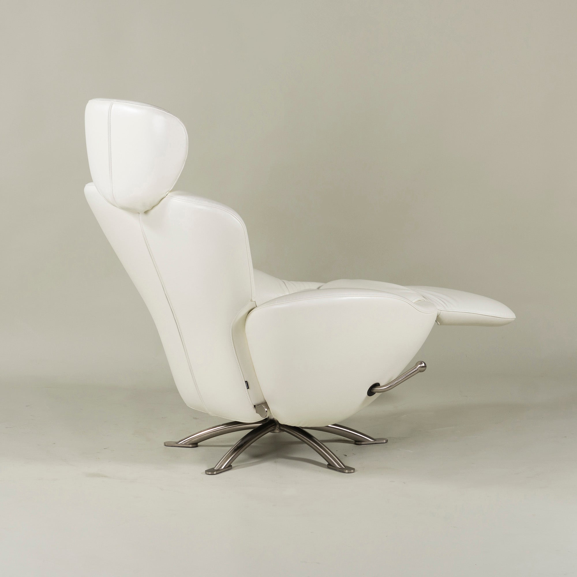 Cassina K10 DODO chaise longue leather reclining lounge chair one-seater sofa modern Toshiyuki Kita