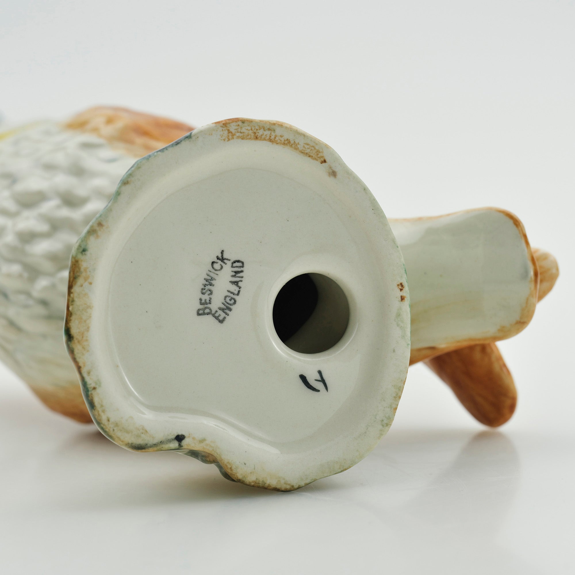 Beswick Vintage Figurine Owl circa 1955-1972 UK (1)