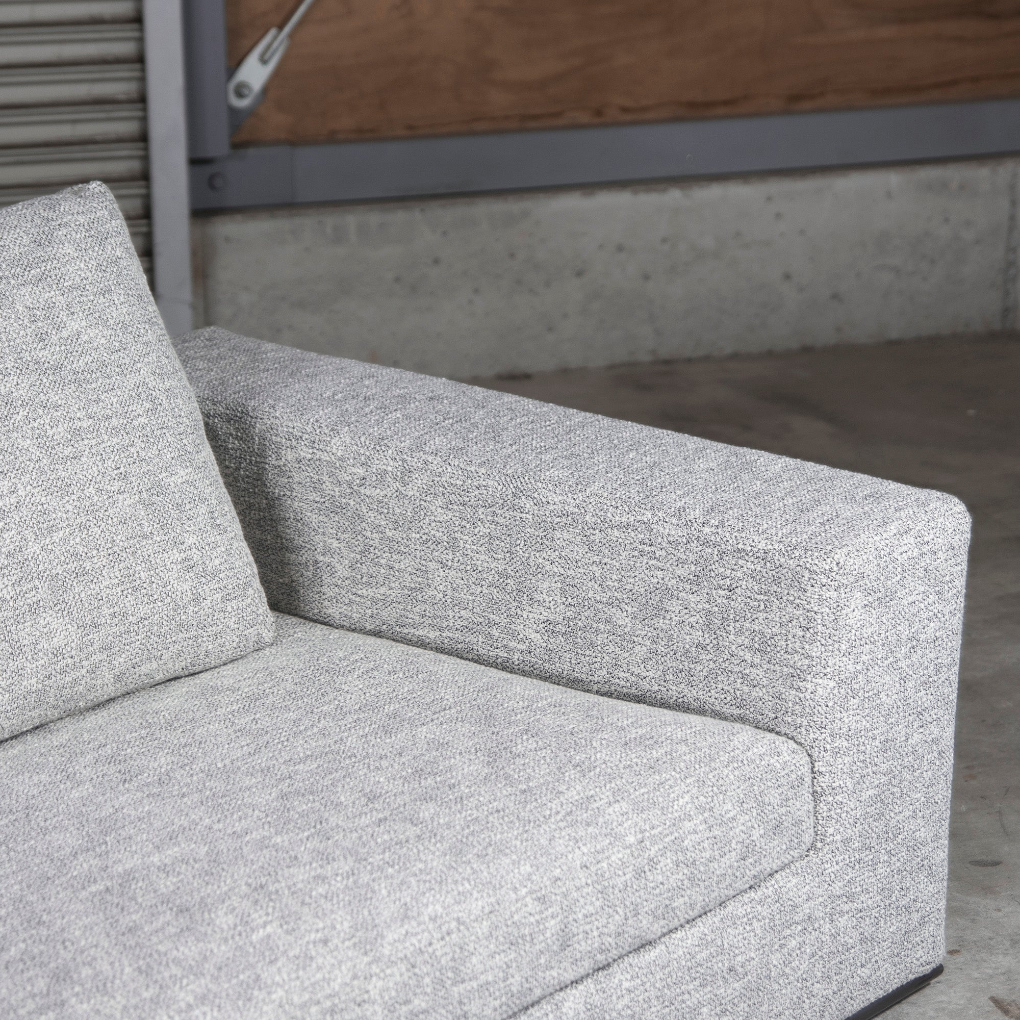 ◆2019 model◆erba/Erba Italia Via Monte Napoleone Couch Sofa Feather Blend Modern Regular Price 1.35 million yen
