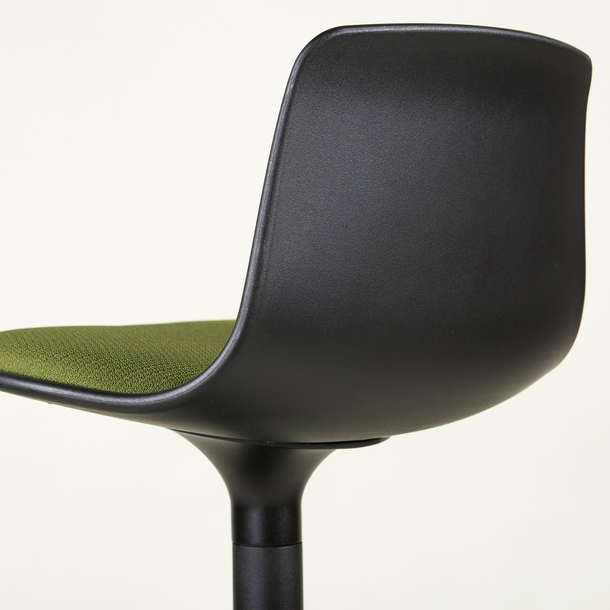 Modern design counter chair enea/Enea Lottus stool central base modern counter chair swivel