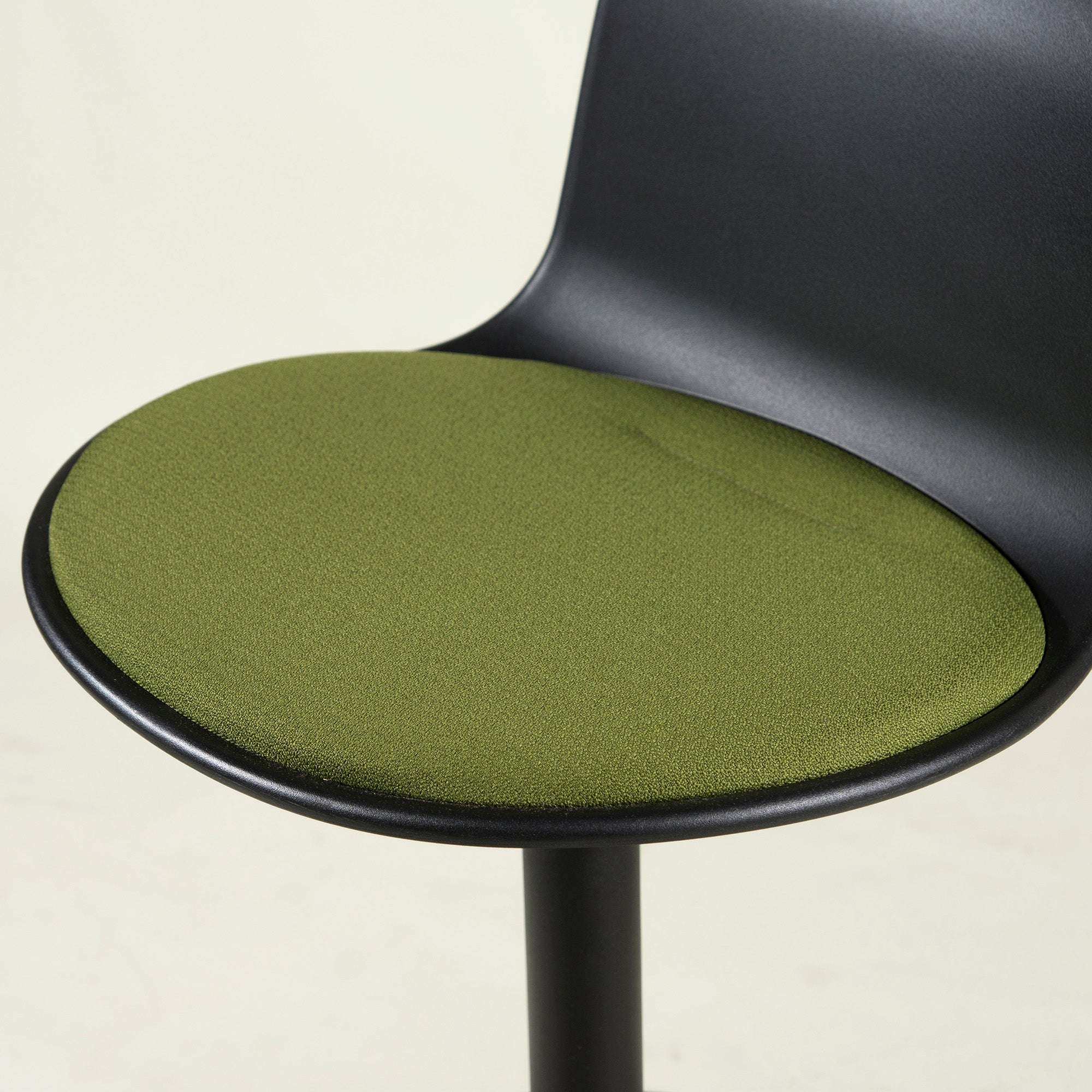 Modern design counter chair enea/Enea Lottus stool central base modern counter chair swivel