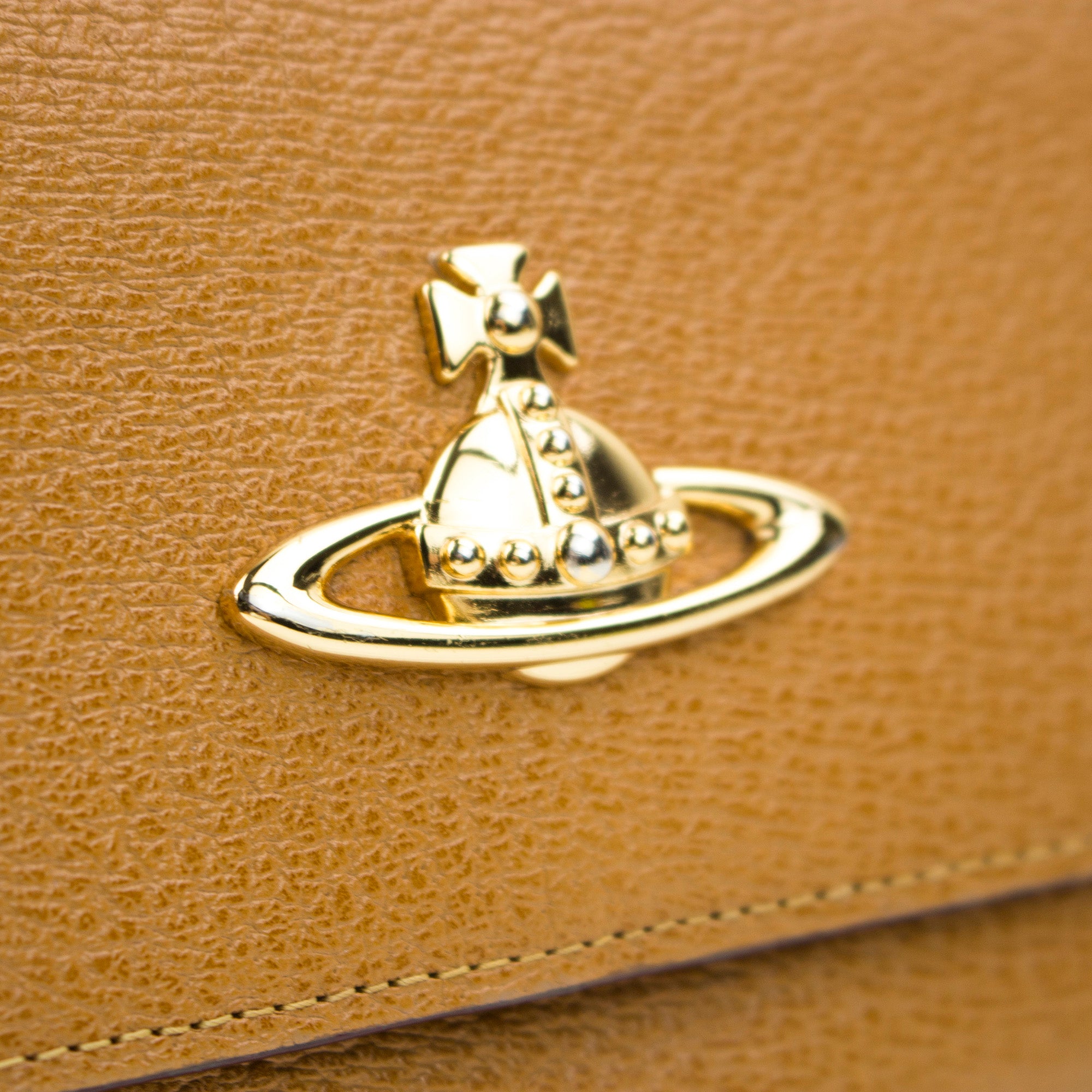 ヴィヴィアンウエストウッド Vivienne Westwood EXECUTIVE 長財布 キャメル