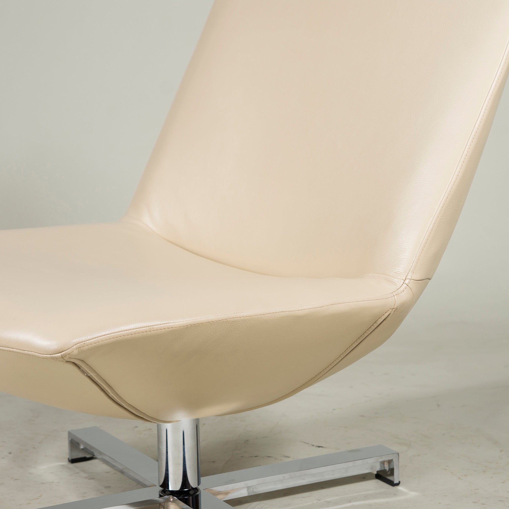 arti Alti Lounge Chair Lune (1) Leather Swivel Rotating Personal Gwenael Nicolas Modern ◆Good Condition◆