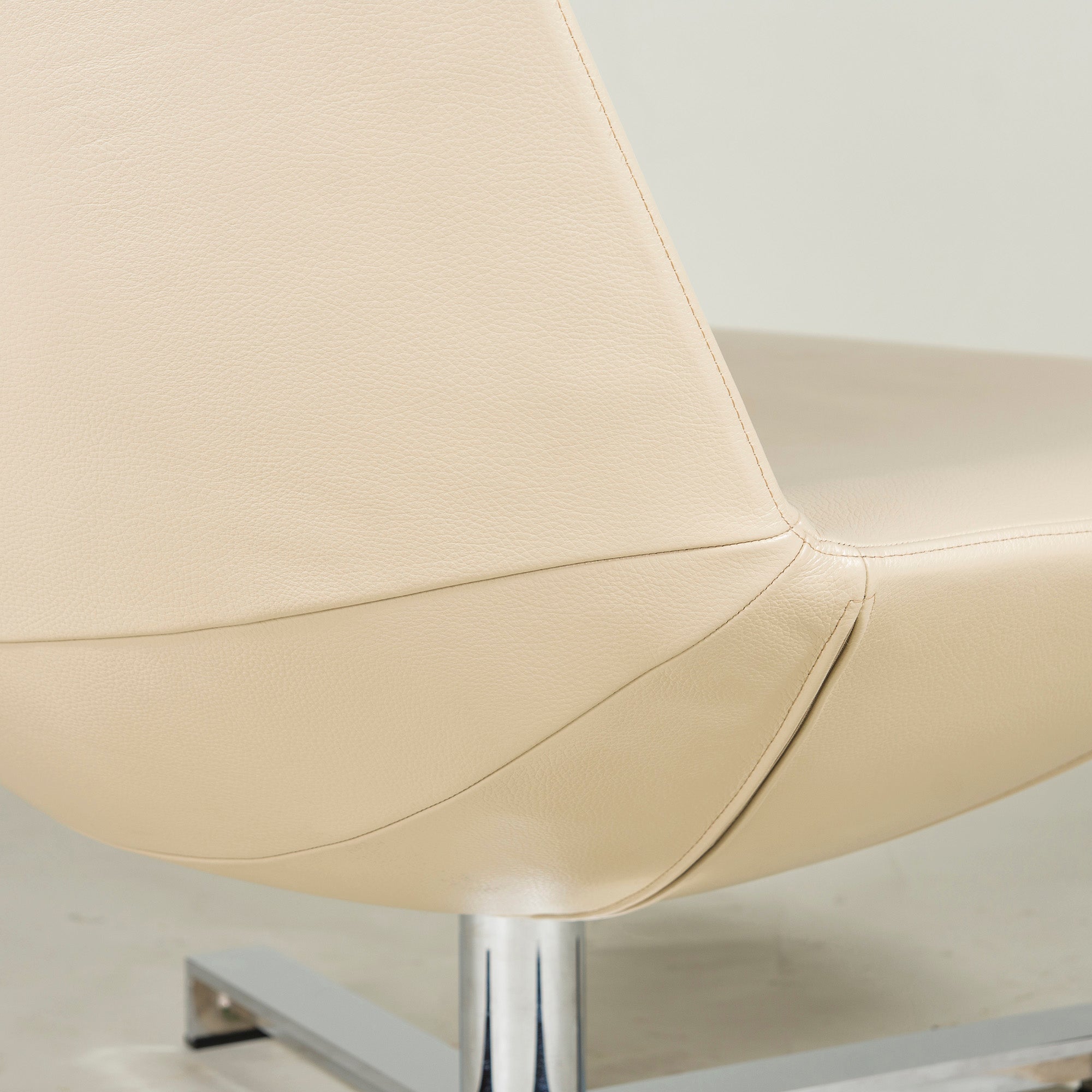arti Alti Lounge Chair Lune (1) Leather Swivel Rotating Personal Gwenael Nicolas Modern ◆Good Condition◆