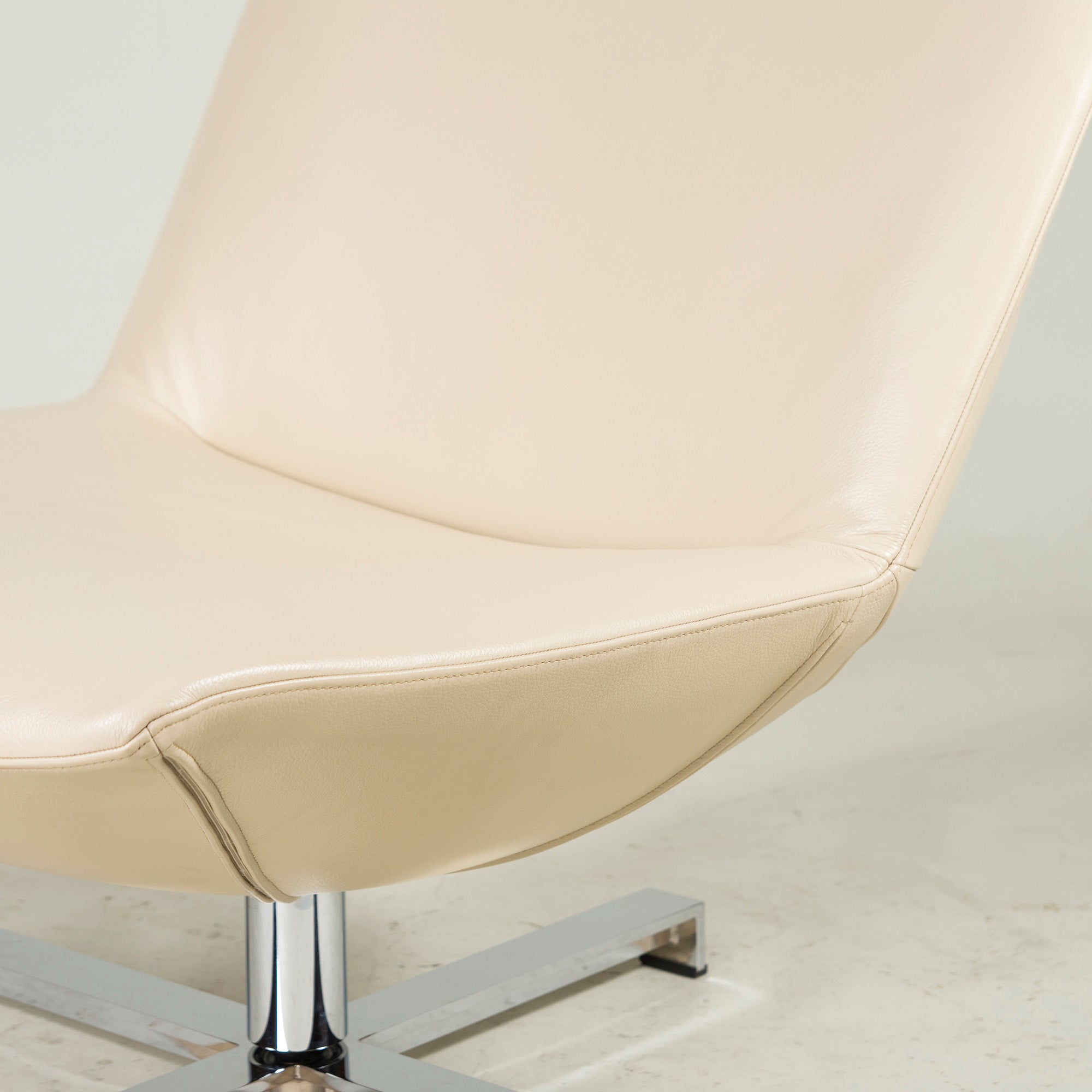 arti Alti Lounge Chair Lune (2) Leather Swivel Rotating Personal Gwenael Nicolas Modern ◆Good Condition◆