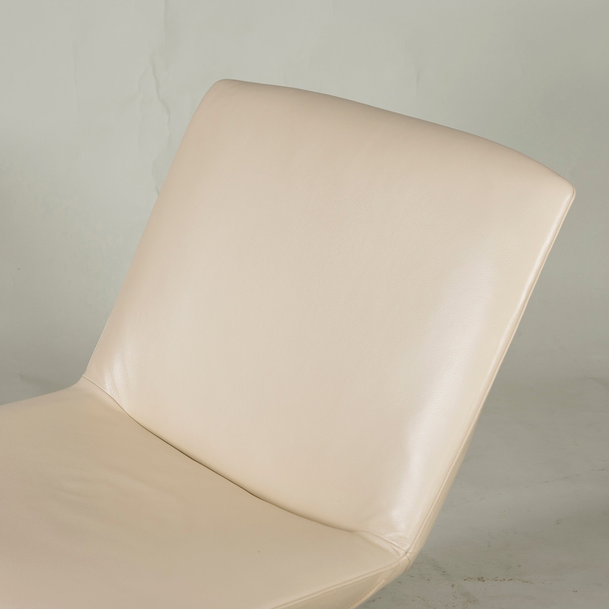 arti Alti Lounge Chair Lune (2) Leather Swivel Rotating Personal Gwenael Nicolas Modern ◆Good Condition◆