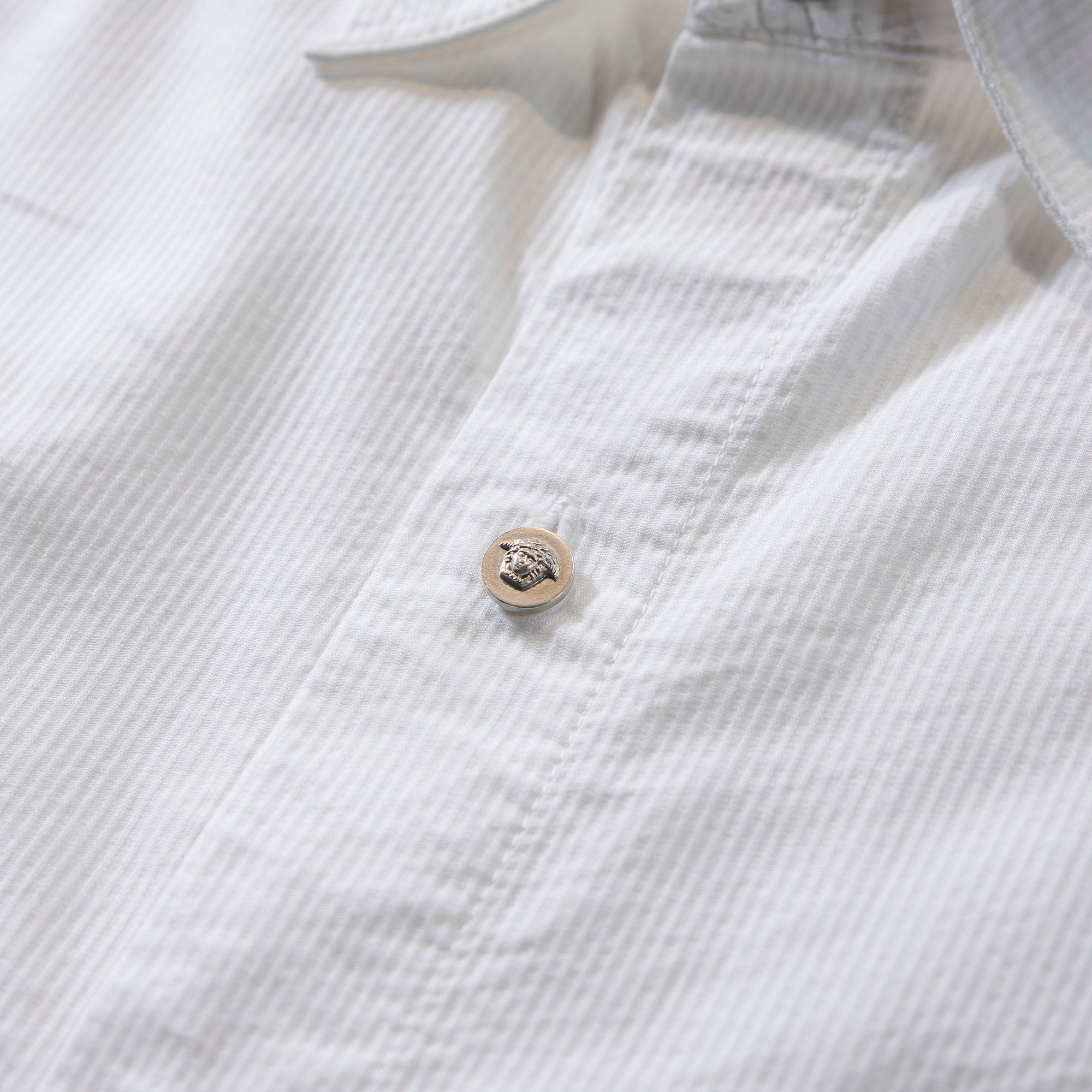 VERSACE Standard collar shirt, seersucker, white shirt, box silhouette