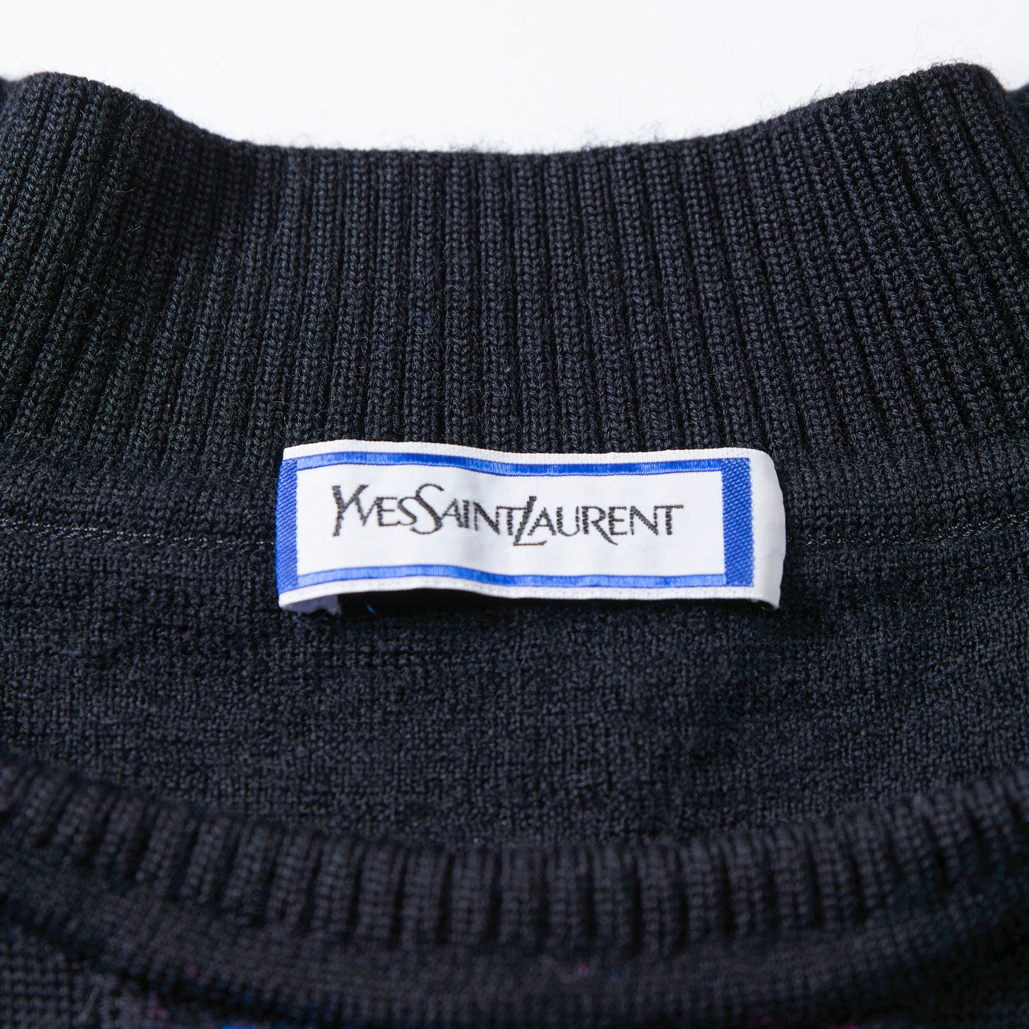 Pre-owned Yves Saint Laurent designer knit sweater in black and pink, 100% wool. 90s men's and women's fashion.