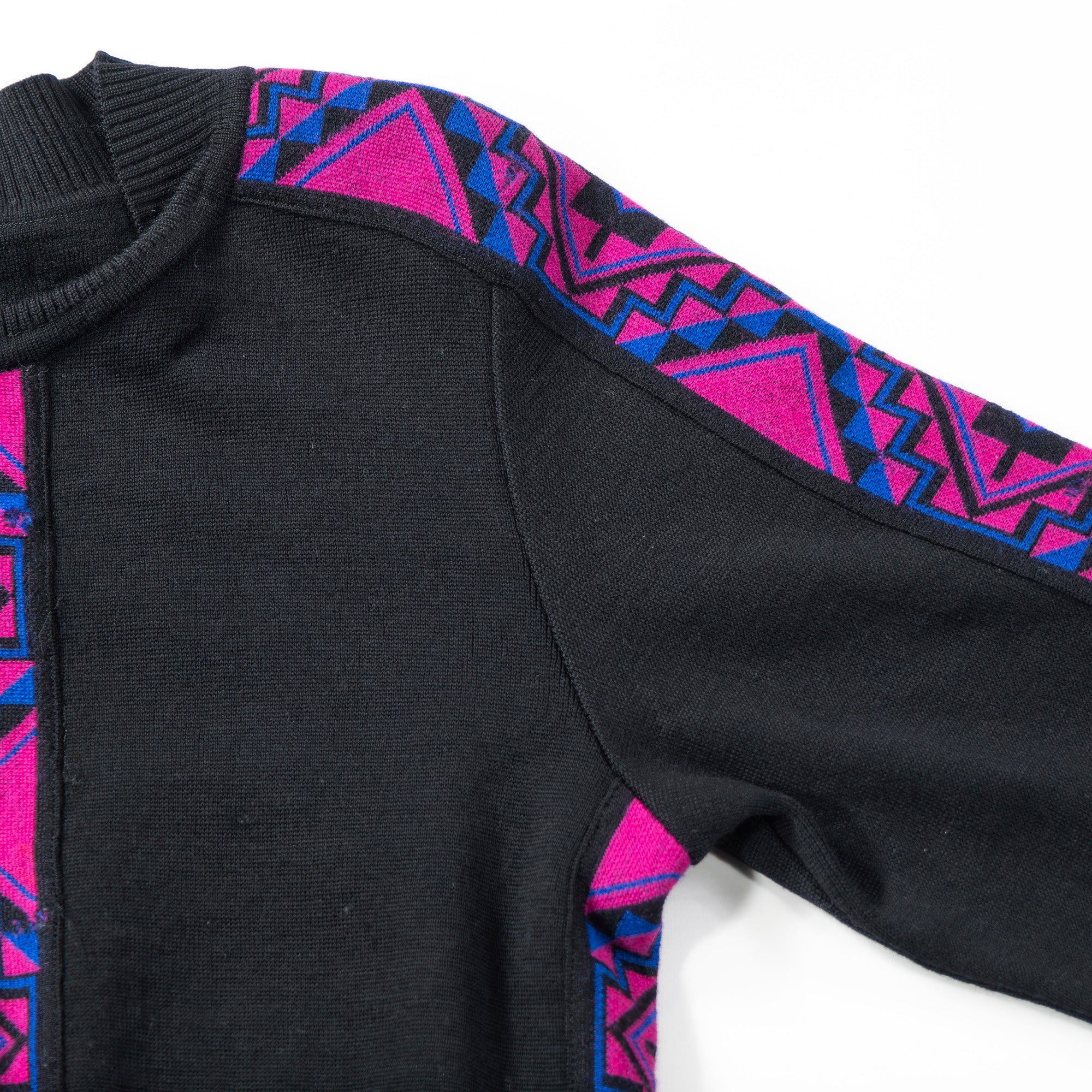 Pre-owned Yves Saint Laurent designer knit sweater in black and pink, 100% wool. 90s men's and women's fashion.