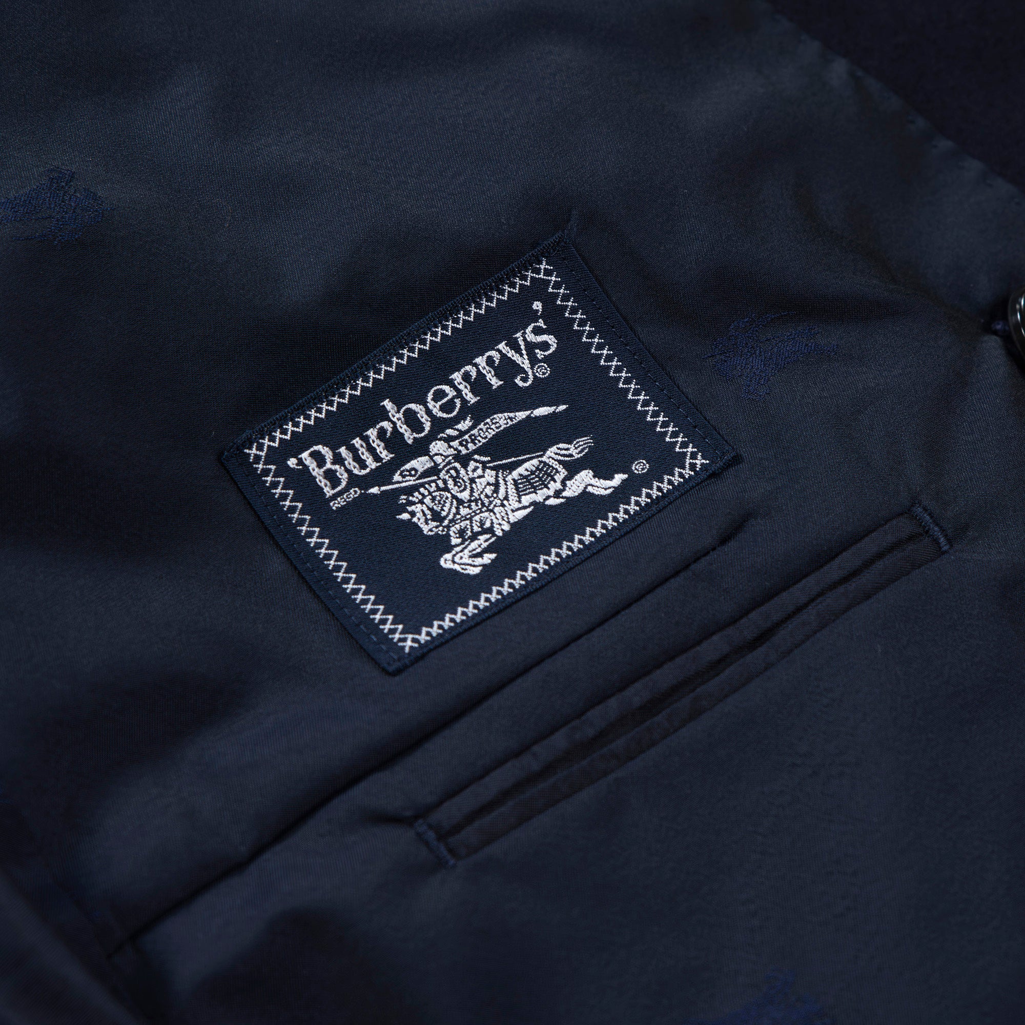 ◆Beautiful item◆BURBERRY suit set up, navy, Tasmanian wool, double-breasted, gold buttons, Burberrys, navy blazer