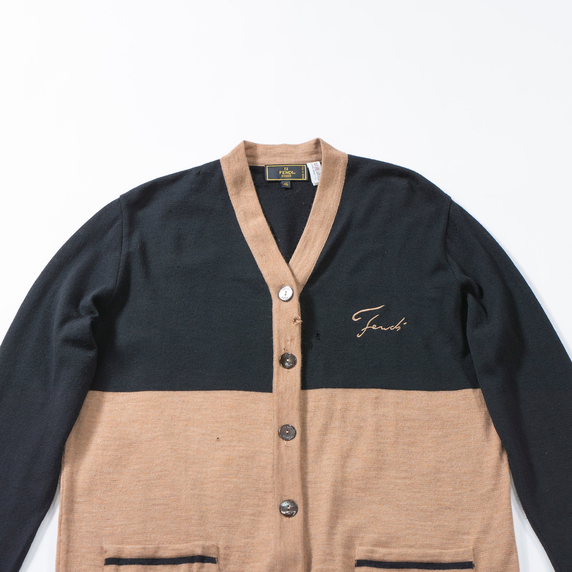 FENDI V-neck knit cardigan size 46 100% wool bicolor sweater top made in Italy