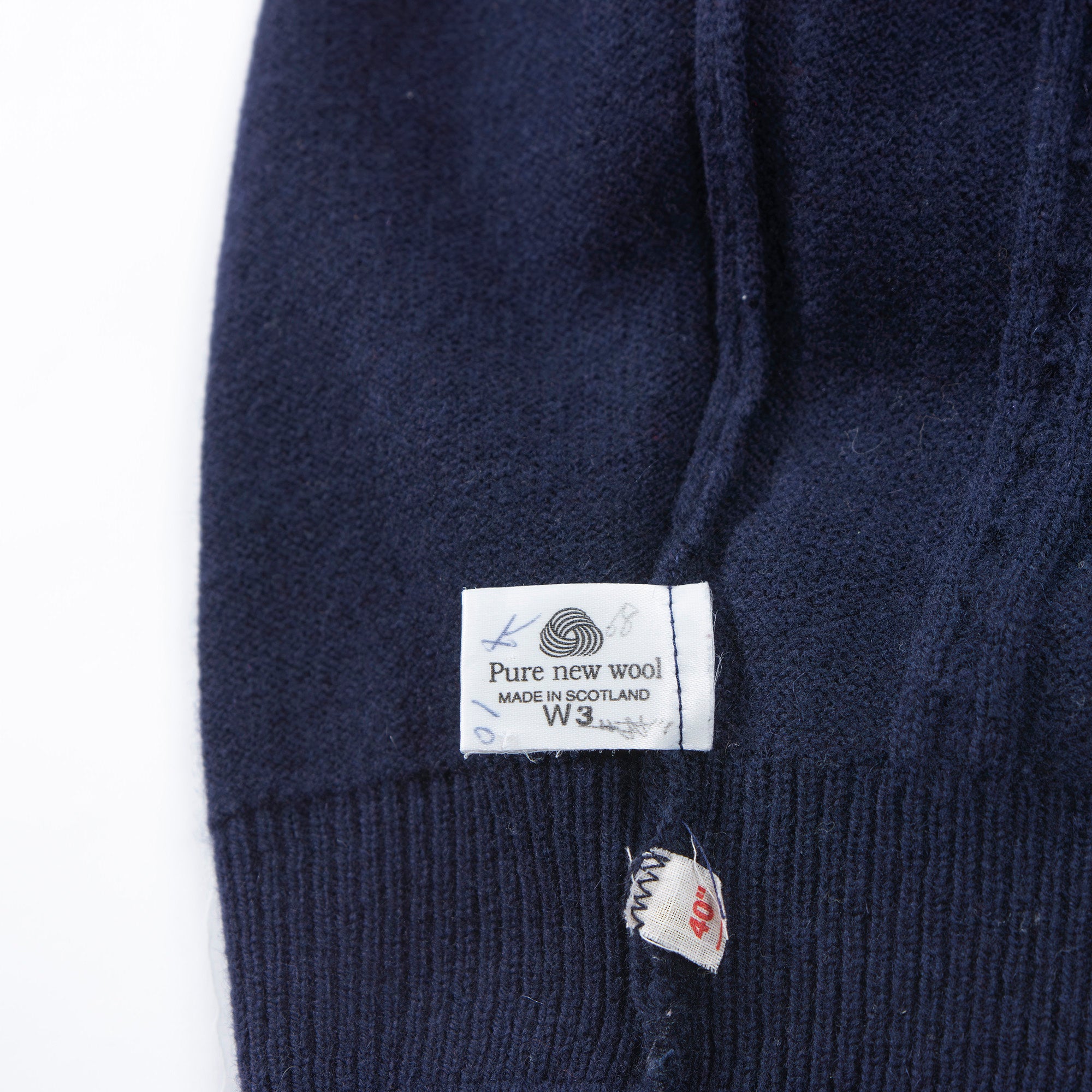 90s Burberry crew neck knit cardigan, navy, 100% lambswool, Aran sweater, made in Scotland, top