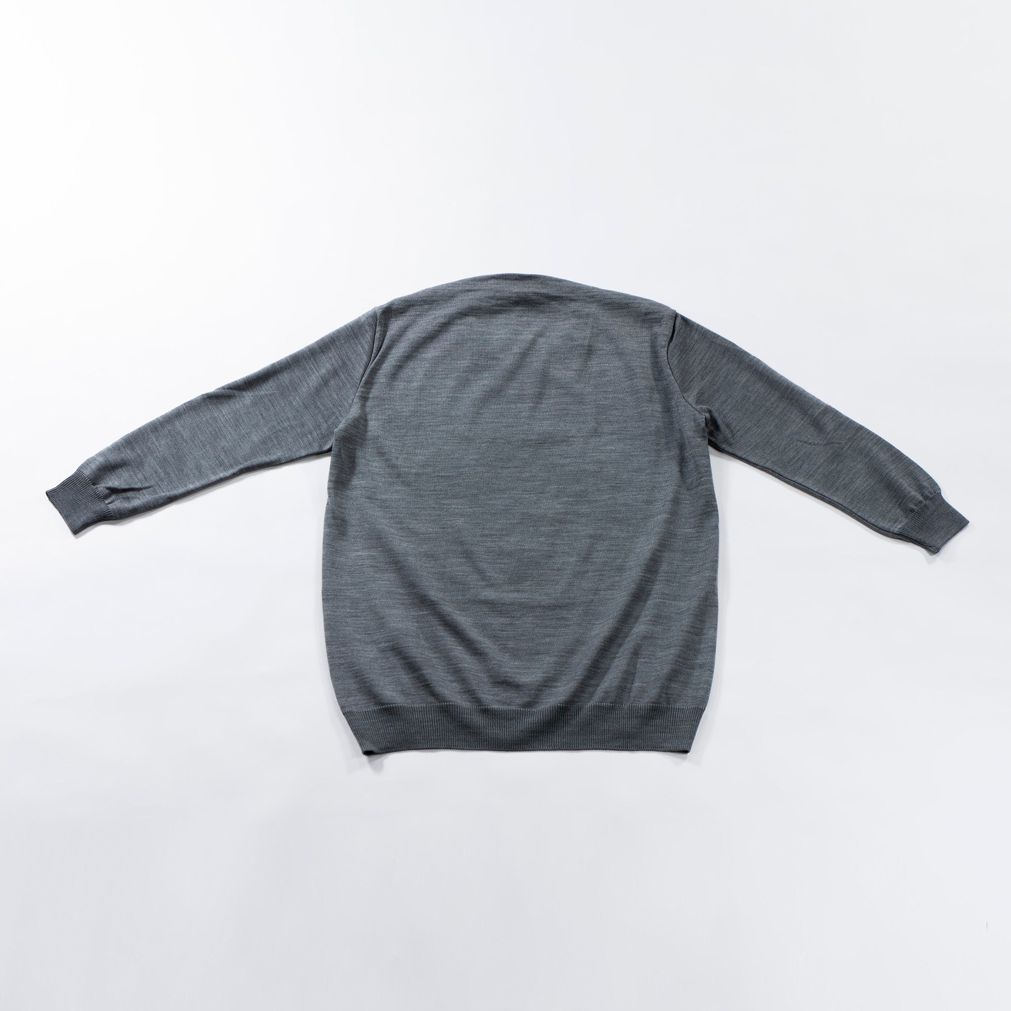 Pre-owned Vivienne Westwood RED LABEL crew neck acrylic knit top, brand new, unused, long-sleeved, 3/4-length, women's lightweight knit sweater.