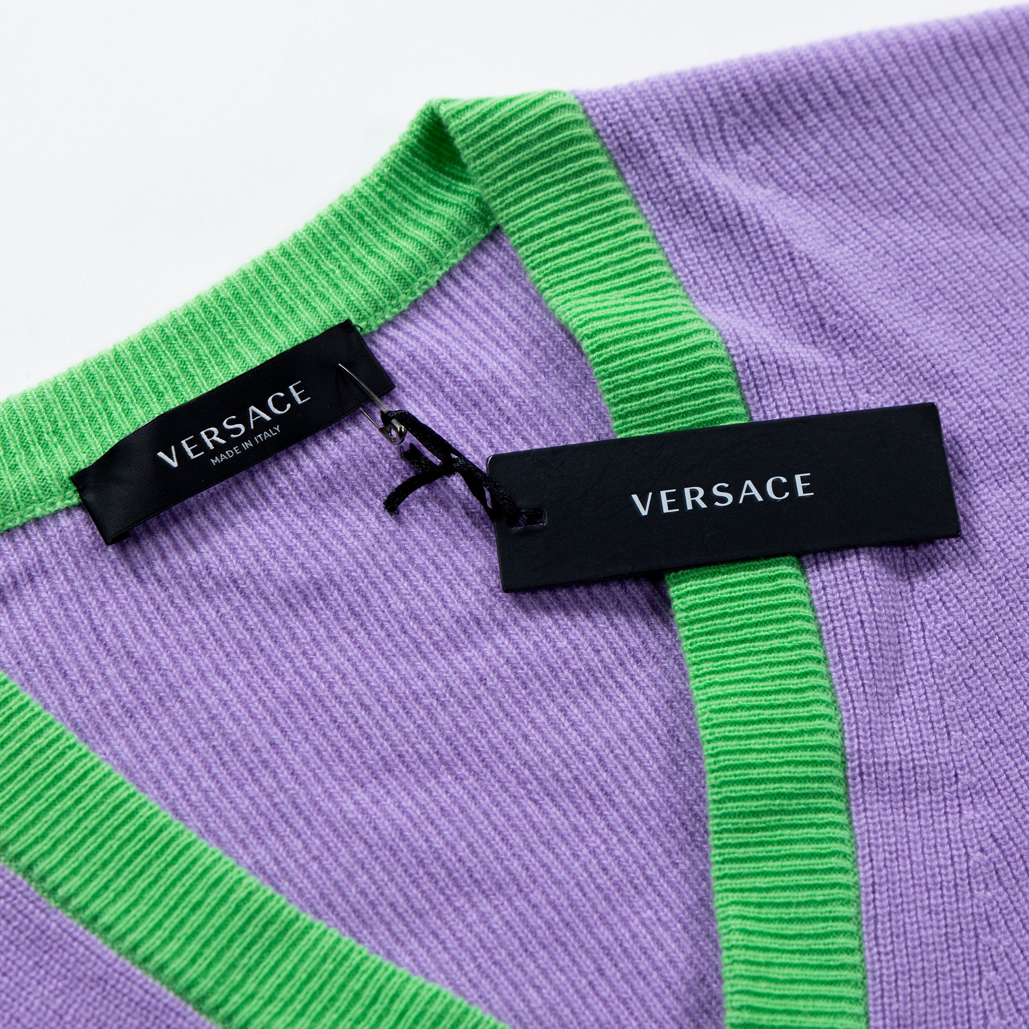 【古着】ヴェルサーチ VERSACE マルチカラー Vネックニット ◆新品未使用品◆ イタリア製 カシミヤ100% ドロップショルダー レディースファッション レディーストップス レディースニット ユニセックス メンズファッション【中古】【USED】