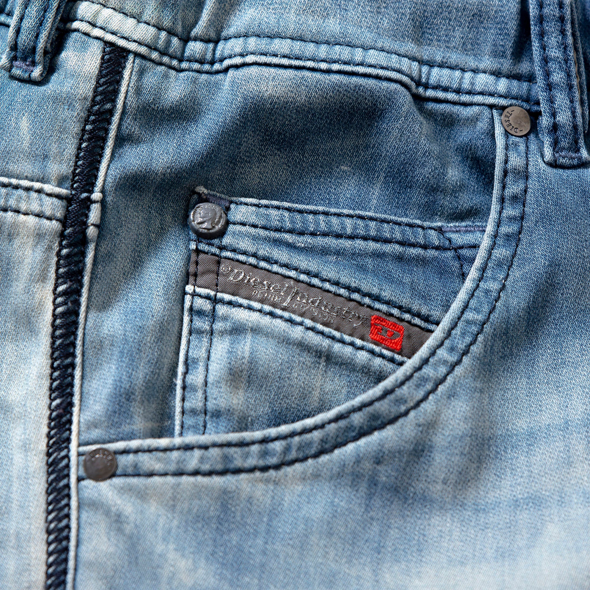 ディーゼル DIESEL KROOLEY ジョグジーンズ スリムフィット スウェットパンツ デニム風 ヴィンテージ加工 メンズファッション ボトムス
