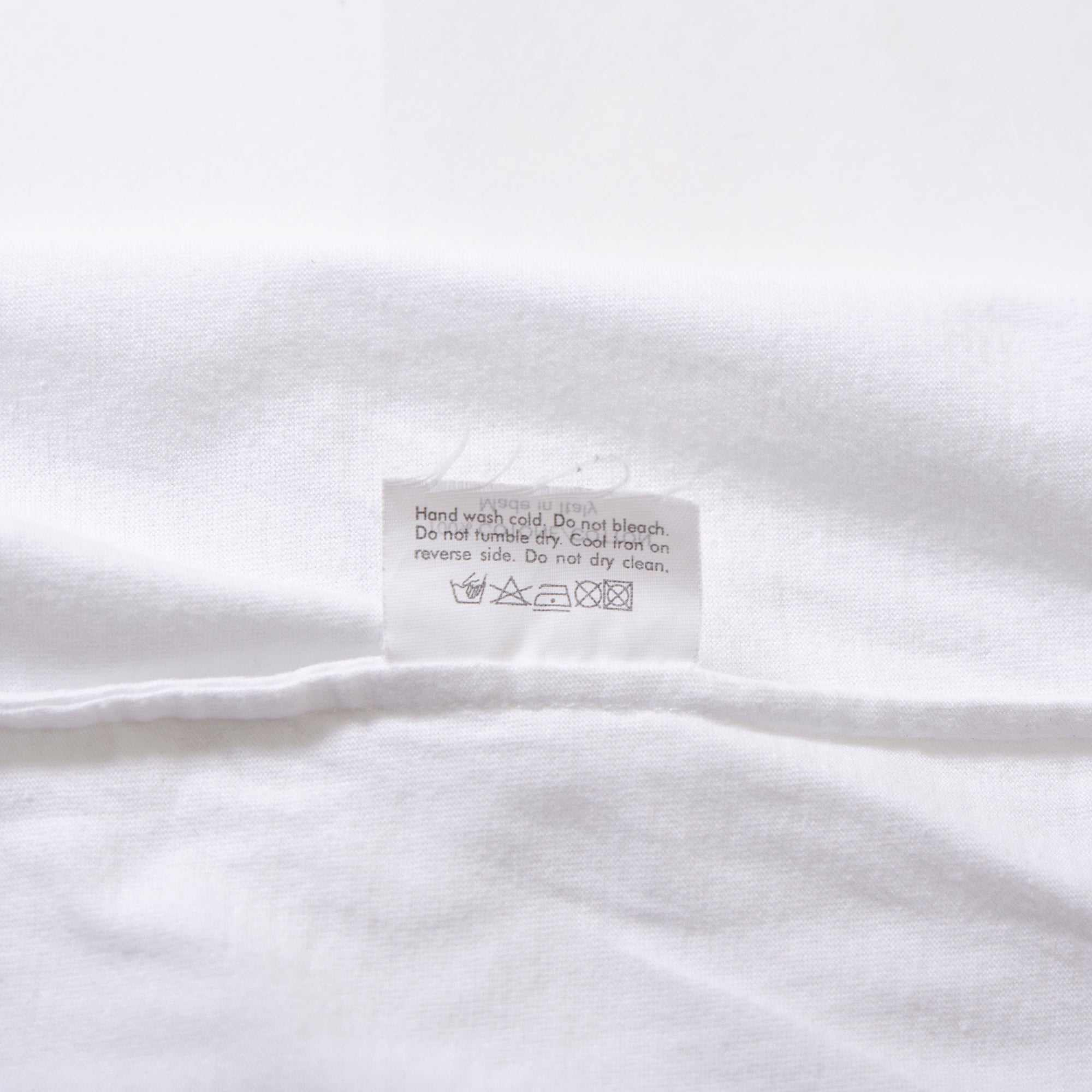 イブサンローラン Yves Saint Laurent ビックロゴタンクトップ ノースリーブ イタリア製 Tシャツ キャミソール レディースファッション