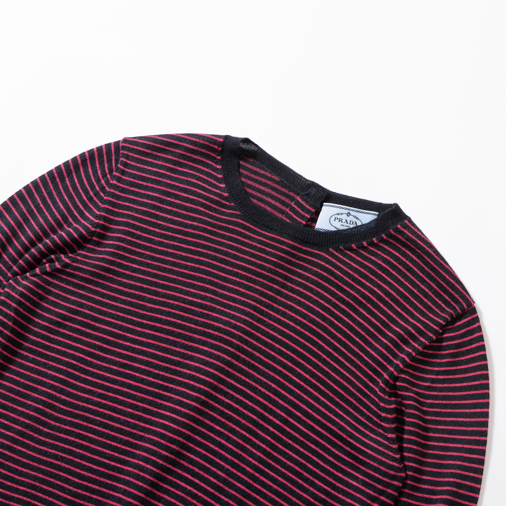 プラダ PRADA クルーネックニット マルチボーダー ブラック×レッド ウール シルク バックボダンデザイン レディーストップス セーター