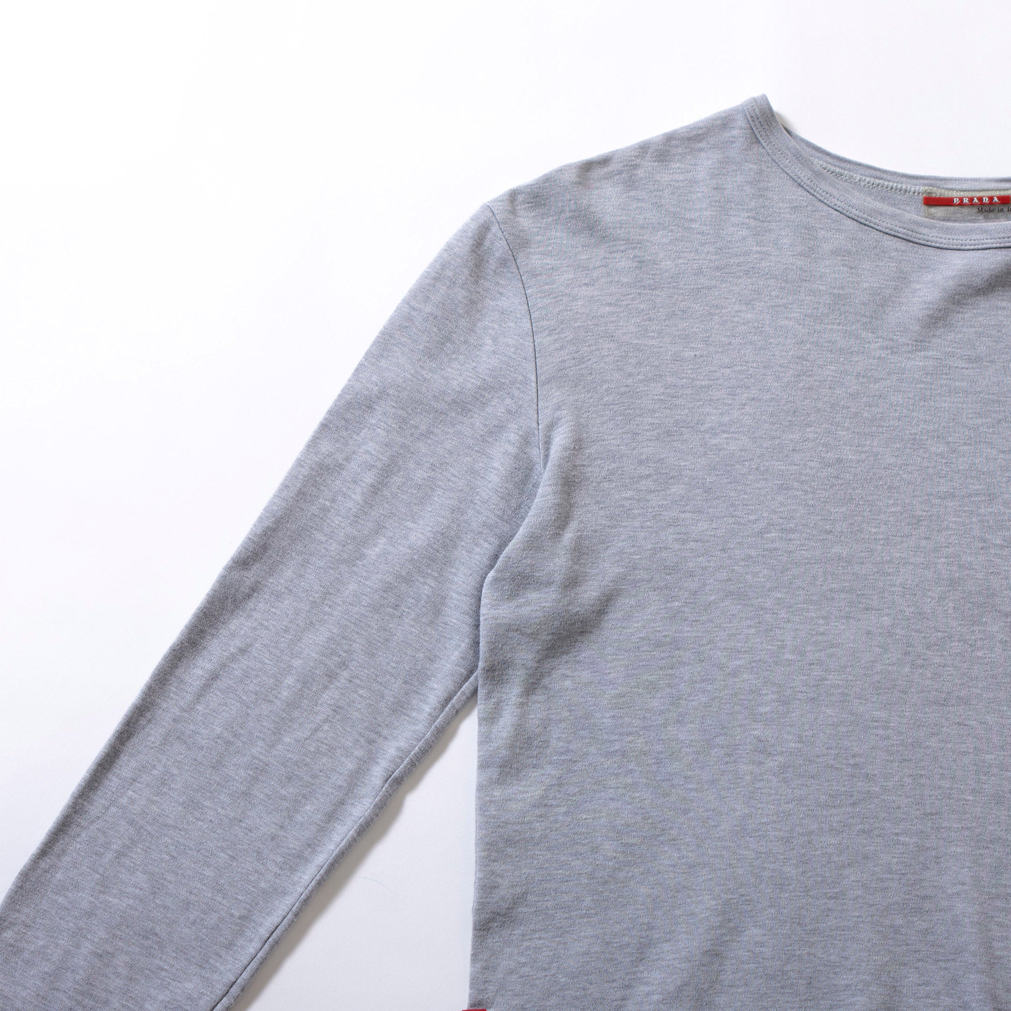 プラダ PRADA SPORT クルーネック ロングスリーブTシャツ グレー ロゴパッチ イタリア製 長袖 カットソー コットン レディース メンズ