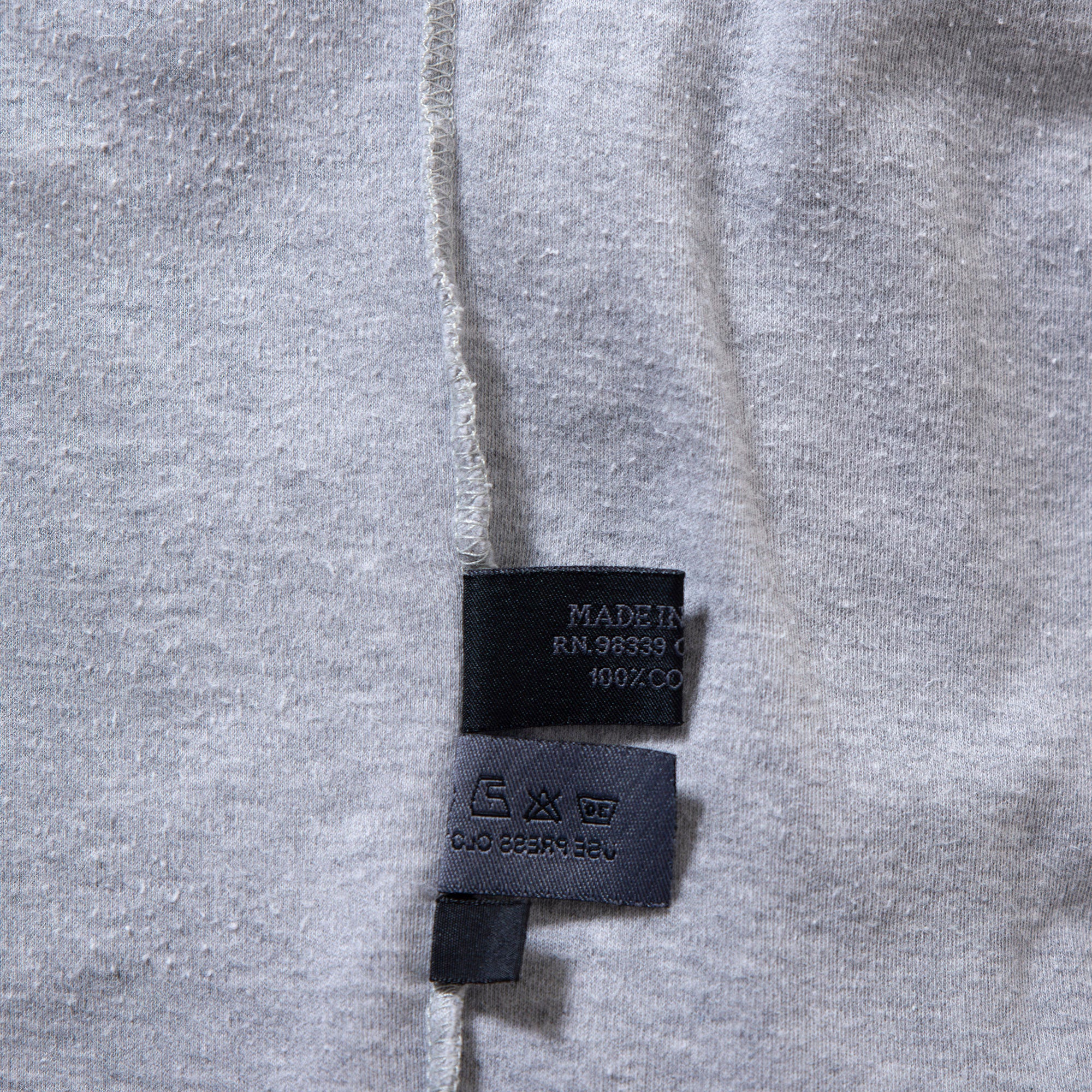 プラダ PRADA SPORT クルーネック ロングスリーブTシャツ グレー ロゴパッチ イタリア製 長袖 カットソー コットン レディース メンズ