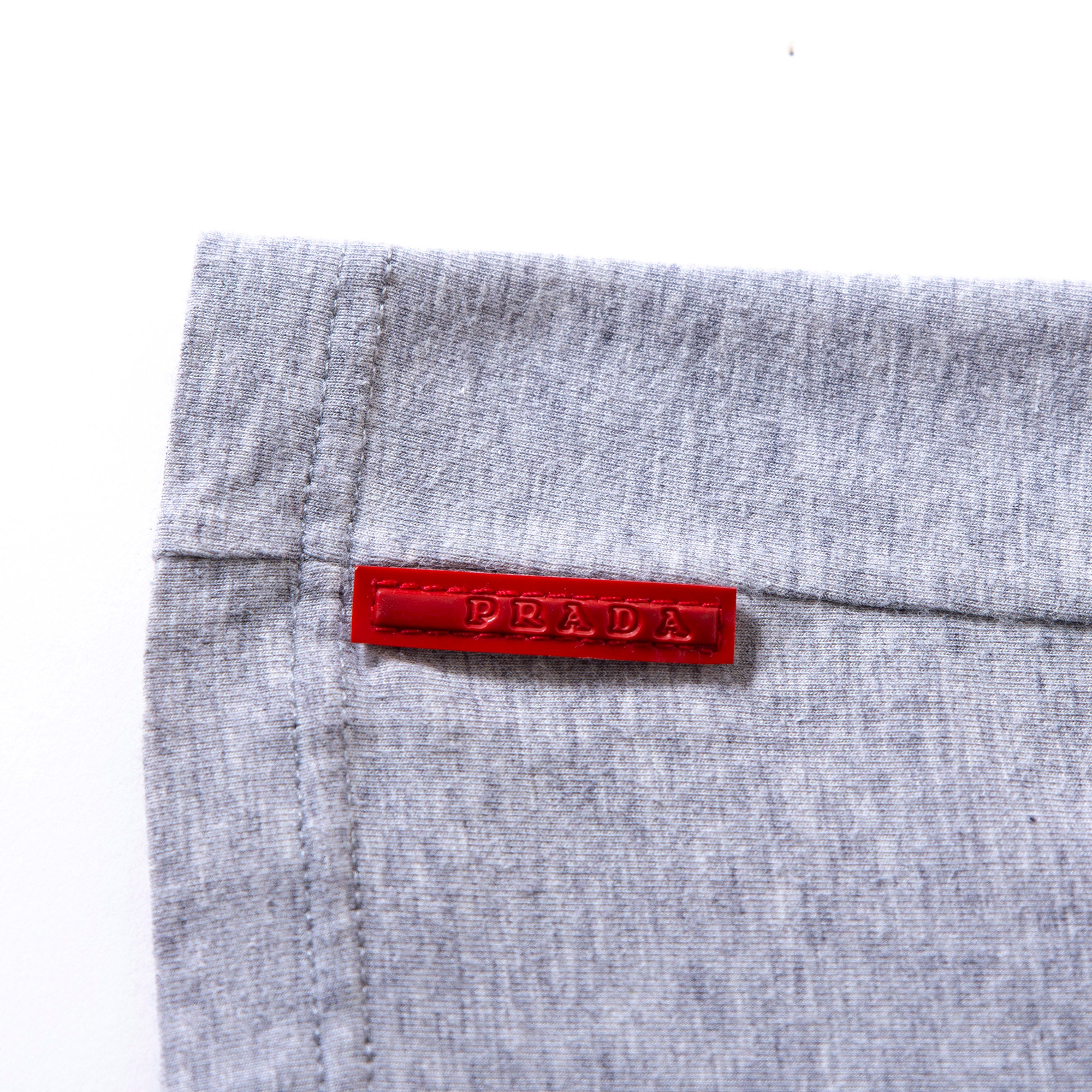 プラダ PRADA SPORT クルーネック Tシャツ ショートスリーブ グレー ロゴパッチ 半袖 ポケットTシャツ カットソー レディース メンズ