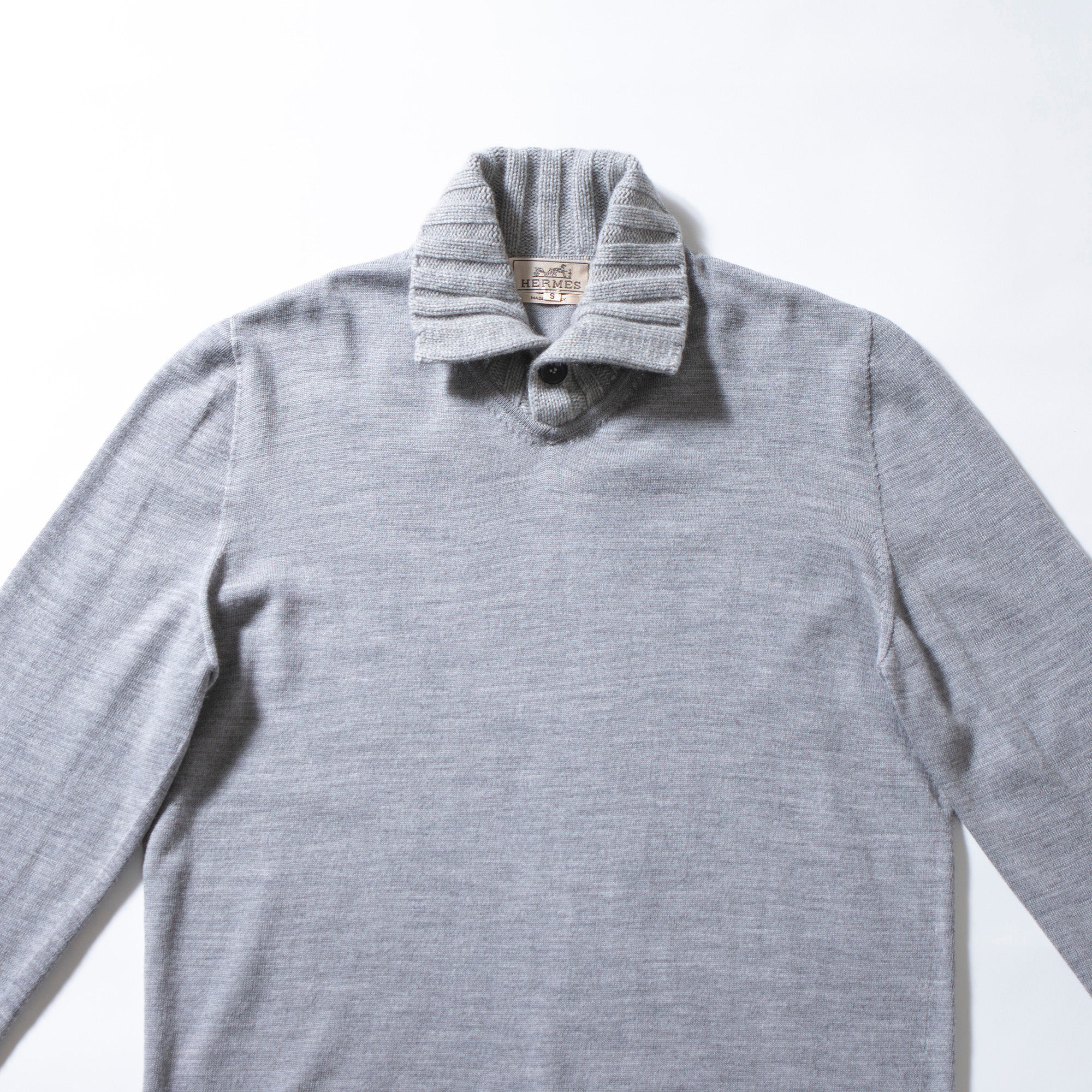 Hermès high-neck knit pullover sweater, gray, size S, made in Italy from merino wool and cashmere. Brand new with tags. Unisex.