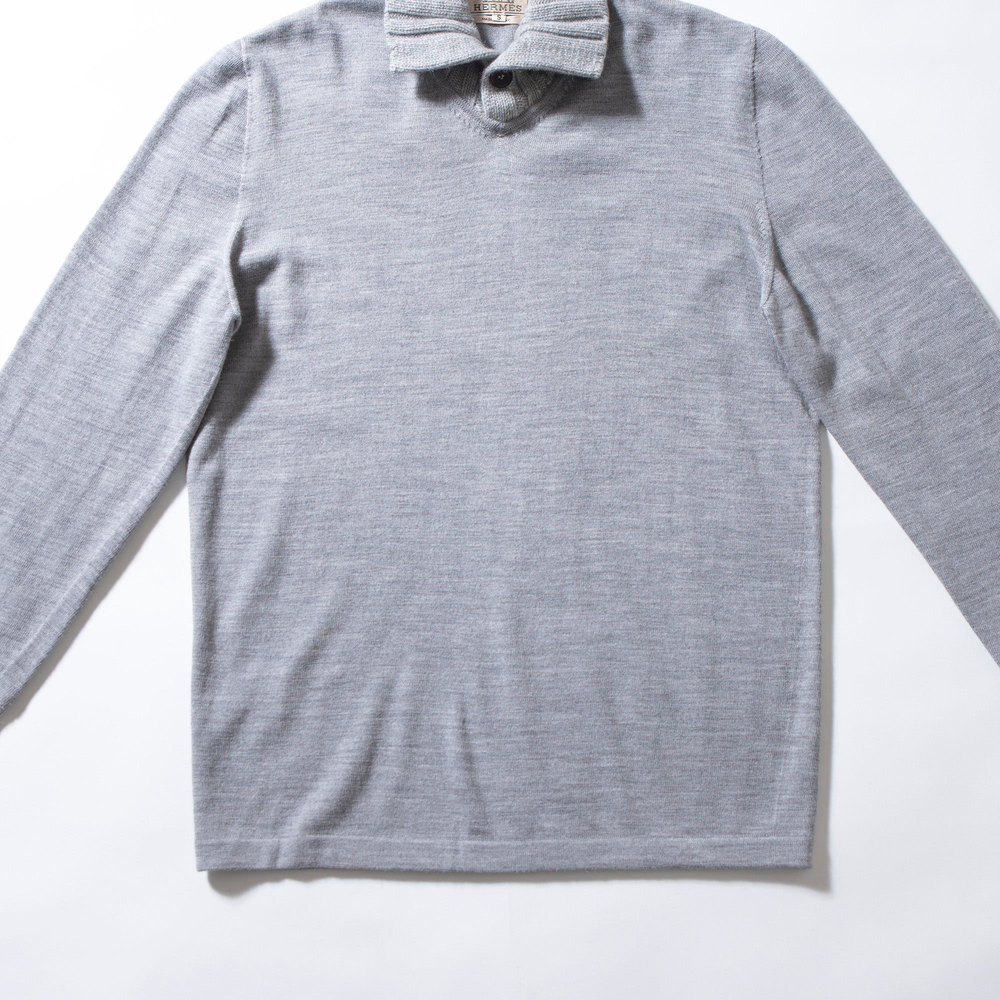 Hermès high-neck knit pullover sweater, gray, size S, made in Italy from merino wool and cashmere. Brand new with tags. Unisex.