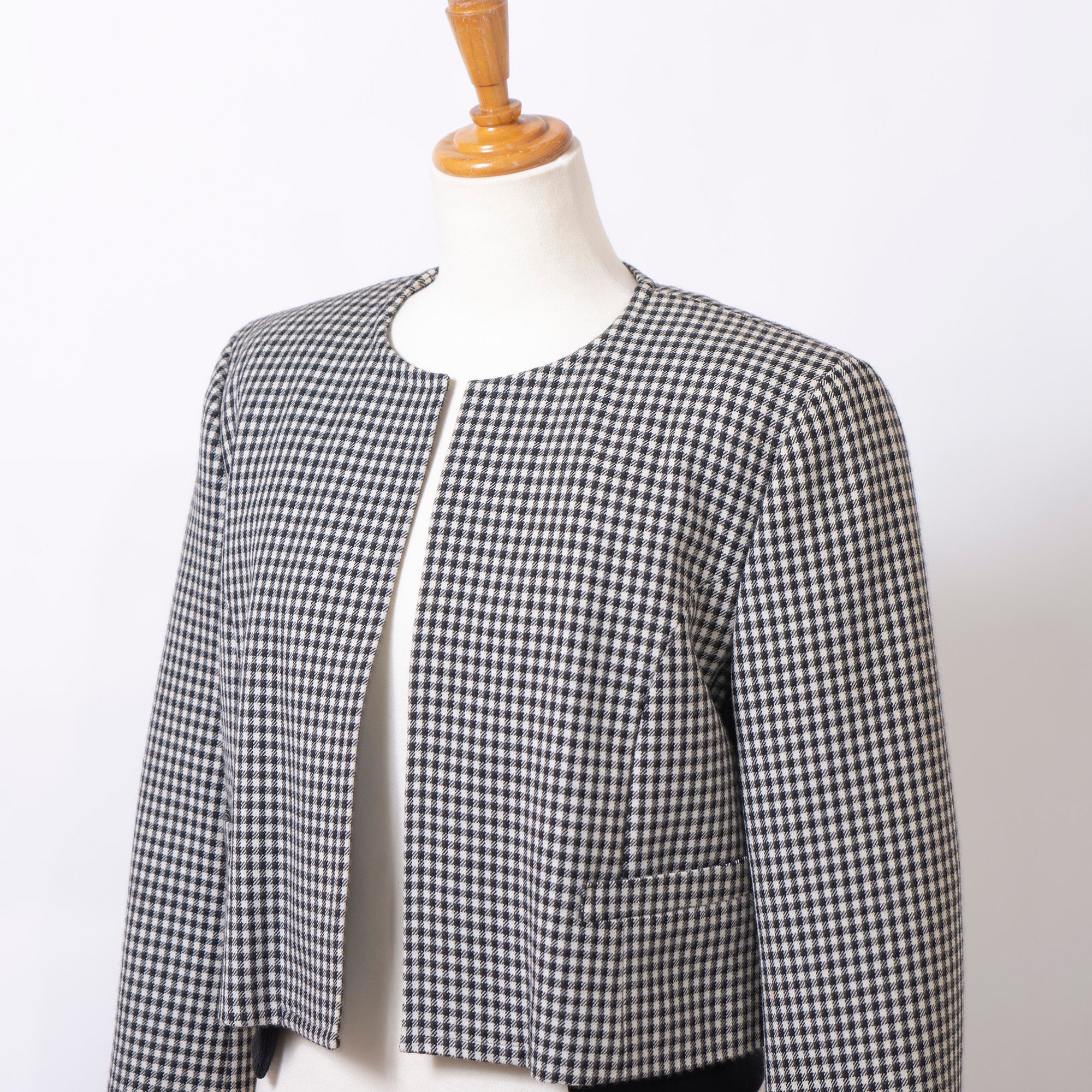 Comme des Garçons collarless jacket AD1989 with liner, archive Rei Kawakubo houndstooth check pattern short blouson