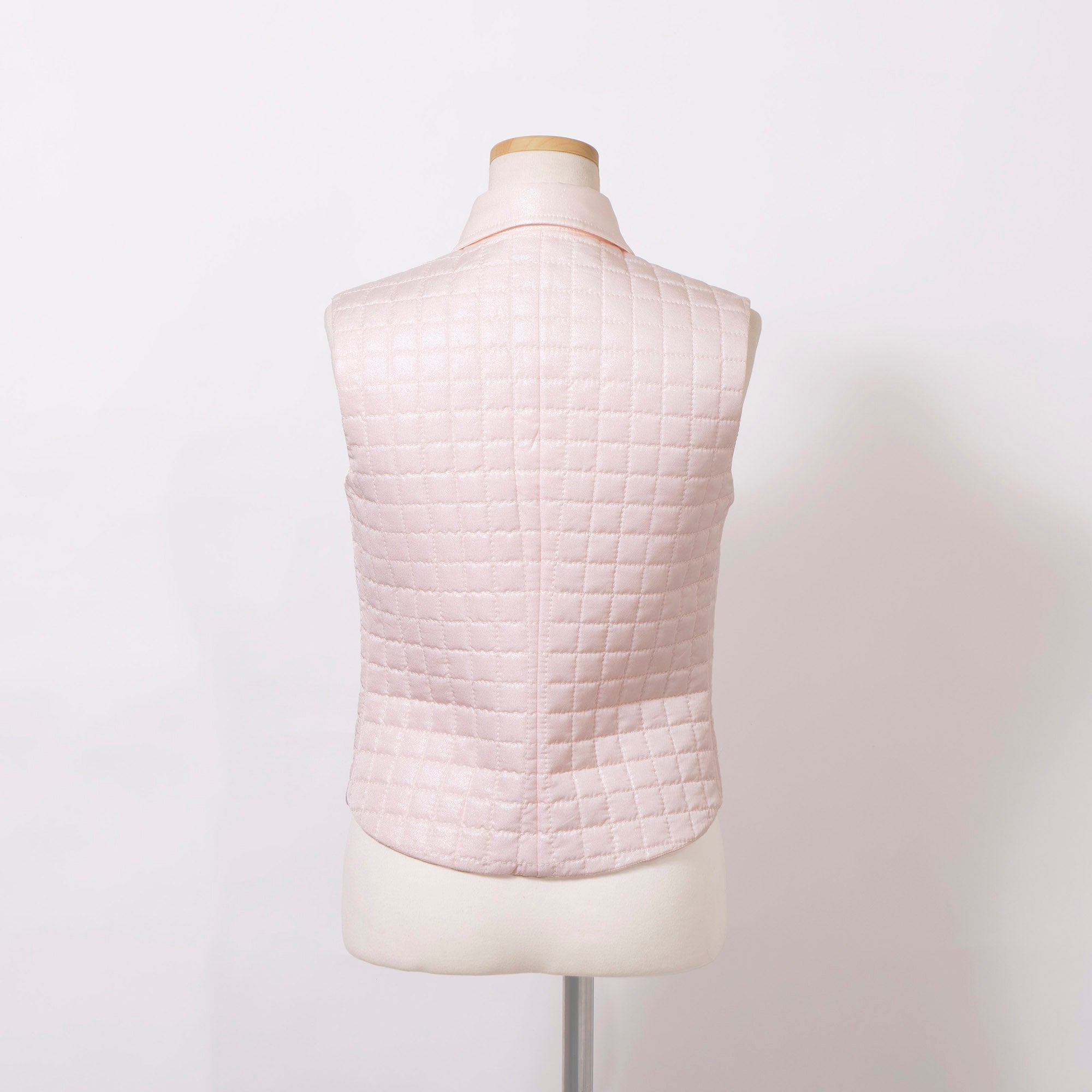 CHANEL Quilted Vest 00T Pink Sleeveless with Glitter, Size 38, Made in Italy, Women's Lightweight Outerwear, Vest, Waistcoat