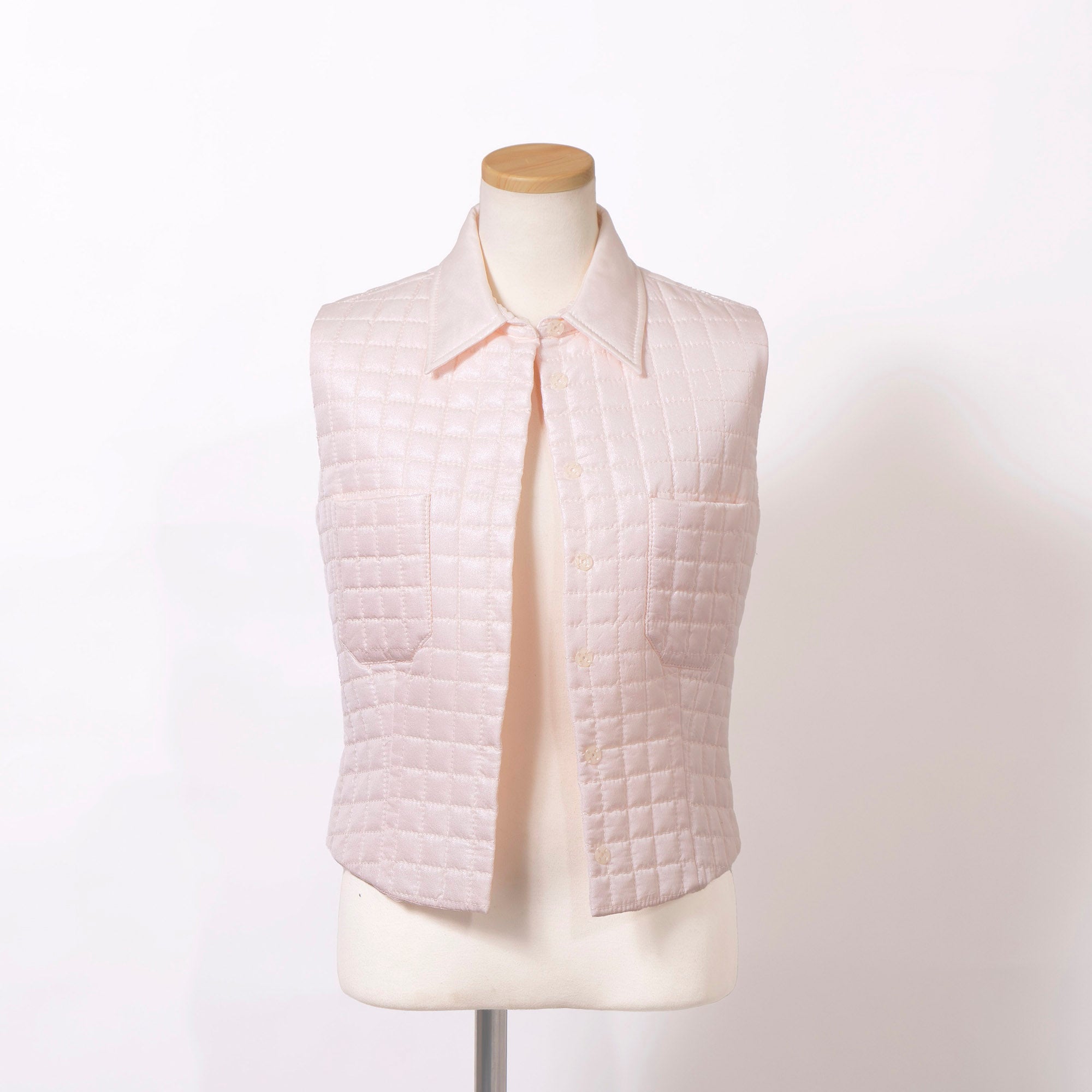 CHANEL Quilted Vest 00T Pink Sleeveless with Glitter, Size 38, Made in Italy, Women's Lightweight Outerwear, Vest, Waistcoat