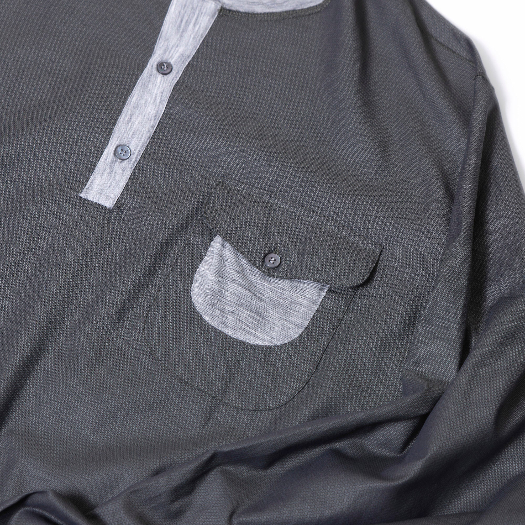 Dolce & Gabbana Henley neck long-sleeve cut-and-sew khaki and gray reconstructed docking pocket T-shirt size 56, made in Italy