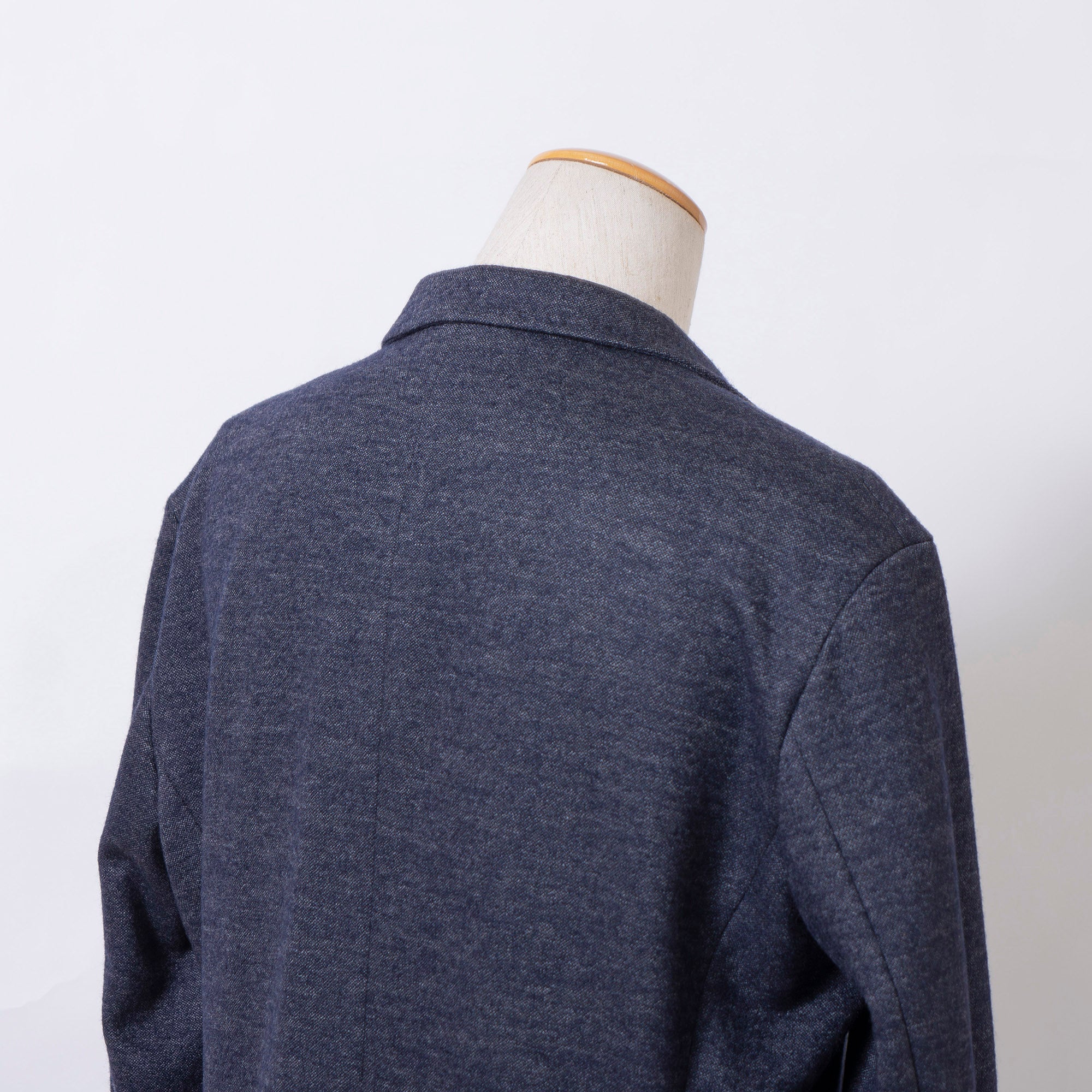 Paul Smith collection tailored jacket, navy, size XL, men's, made in Japan, with a floral lining and a wool blend. A perfect business or casual outerwear piece.