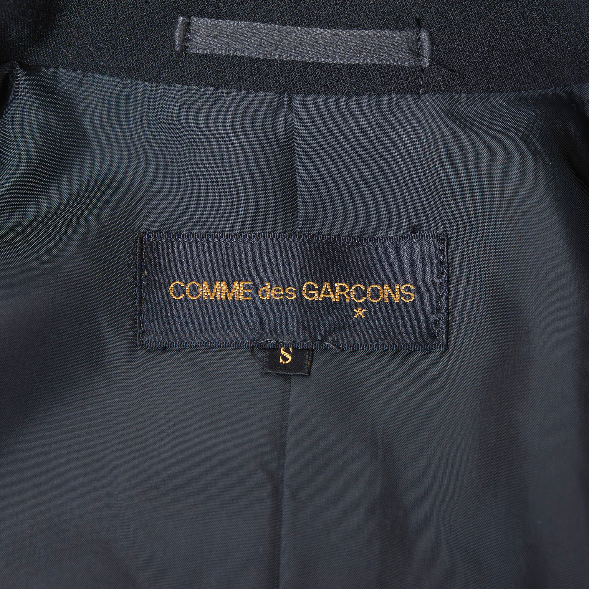 【古着】コムデギャルソン COMME des GARCONS 1980年代 テーラードジャケット ショート丈 ベルト付き クロップド丈 ウール ブラック S 川久保玲 ◆希少◆ レディース ヴィンテージ アーカイブ アウター 日本製【中古】【ブランド古着】【USED】